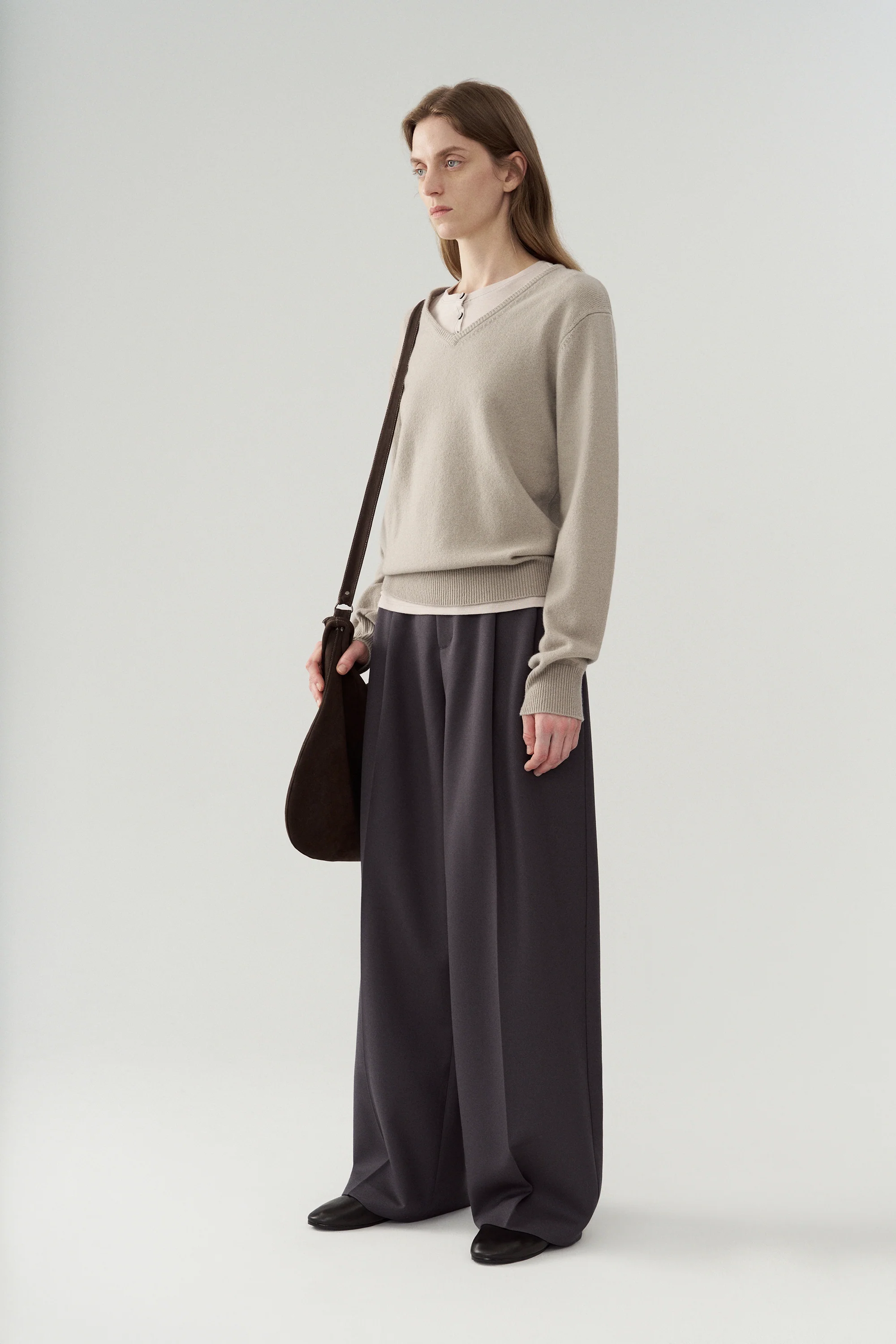 Loose-fit Wide-leg Trousers With Double Pleats - Image 3