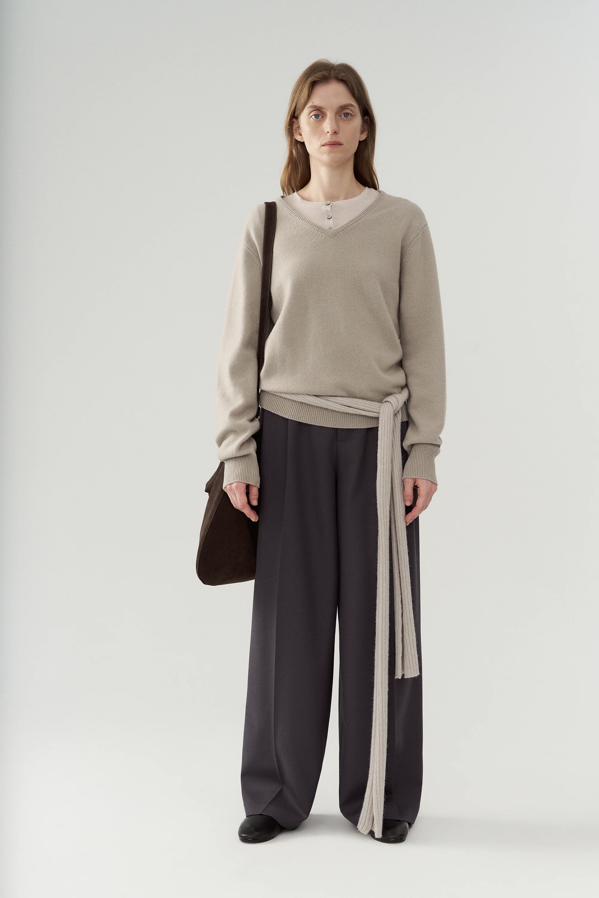 Loose-fit Wide-leg Trousers With Double Pleats - Image 4