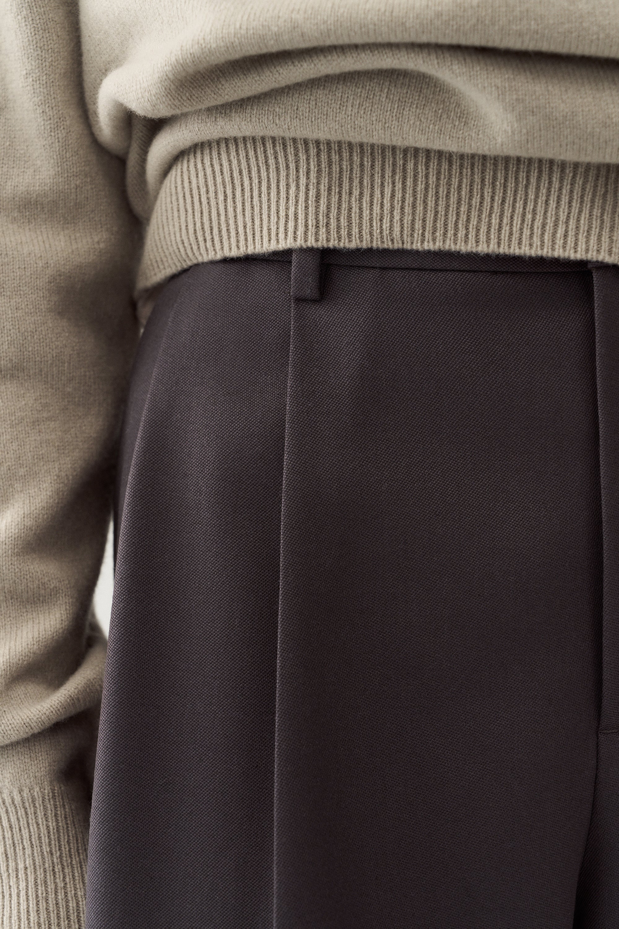 Loose-fit Wide-leg Trousers With Double Pleats - Image 7