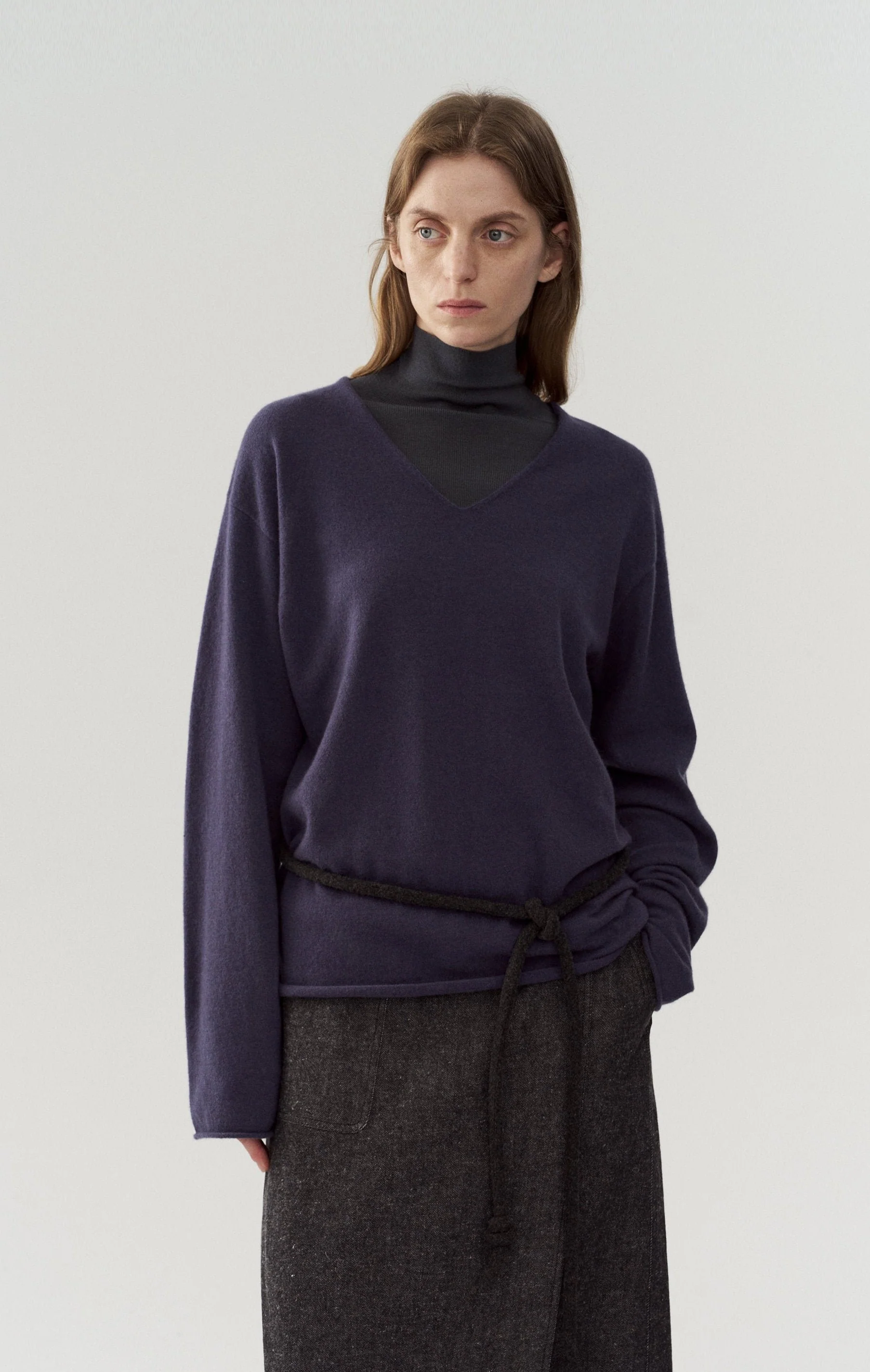 V-neck Slightly Loose Knit Top - Image 13