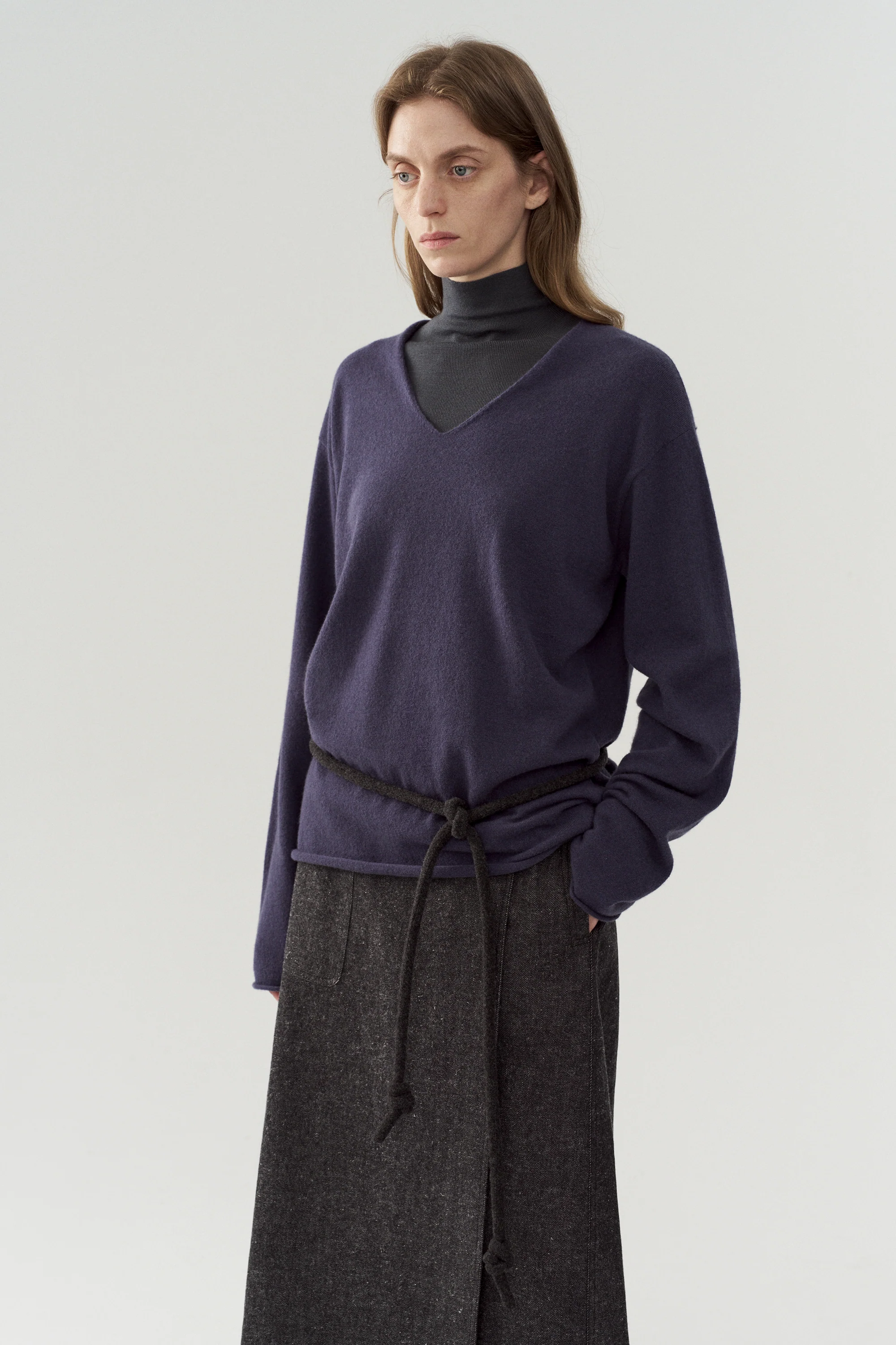 V-neck Slightly Loose Knit Top - Image 14