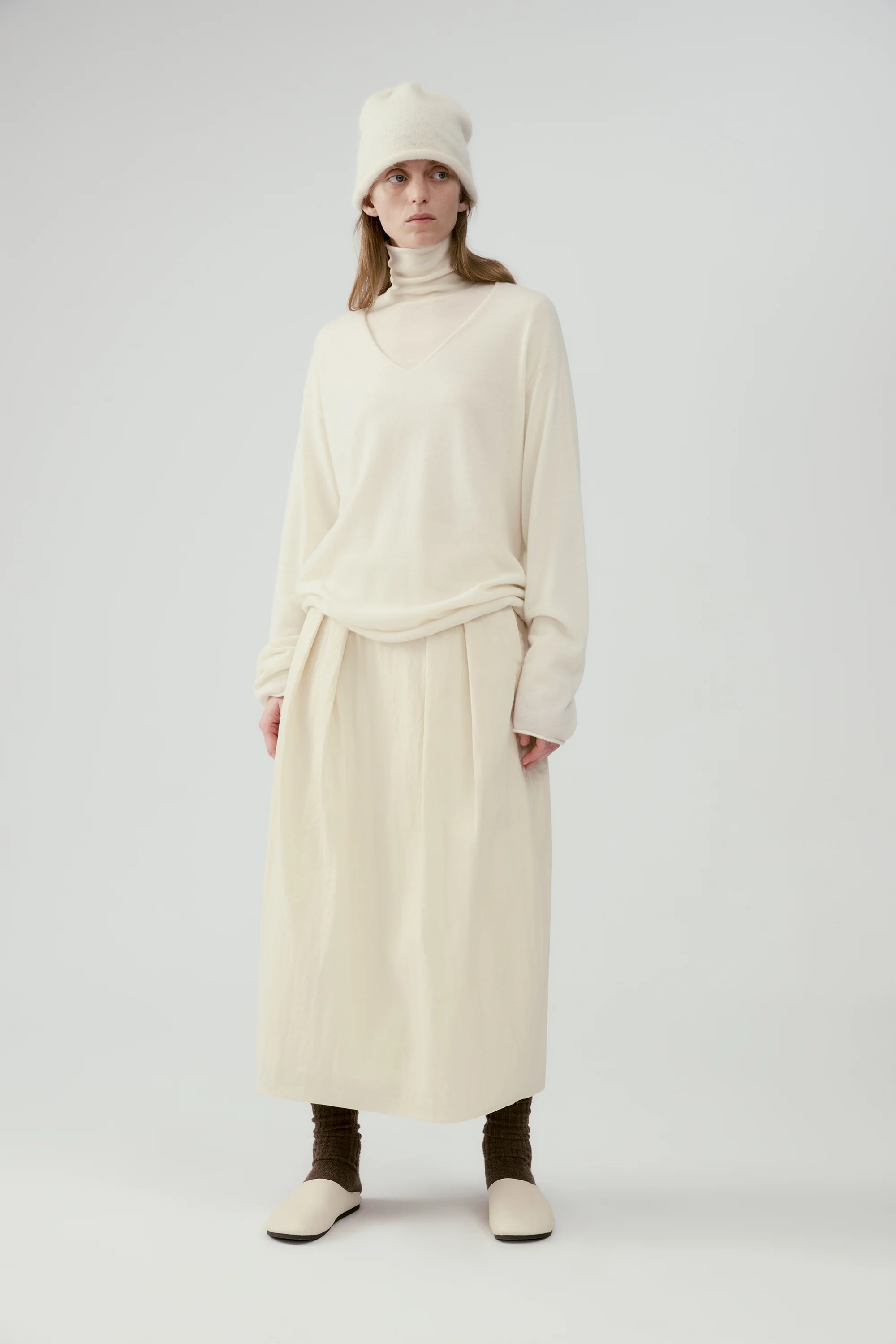V-neck Slightly Loose Knit Top - Image 4