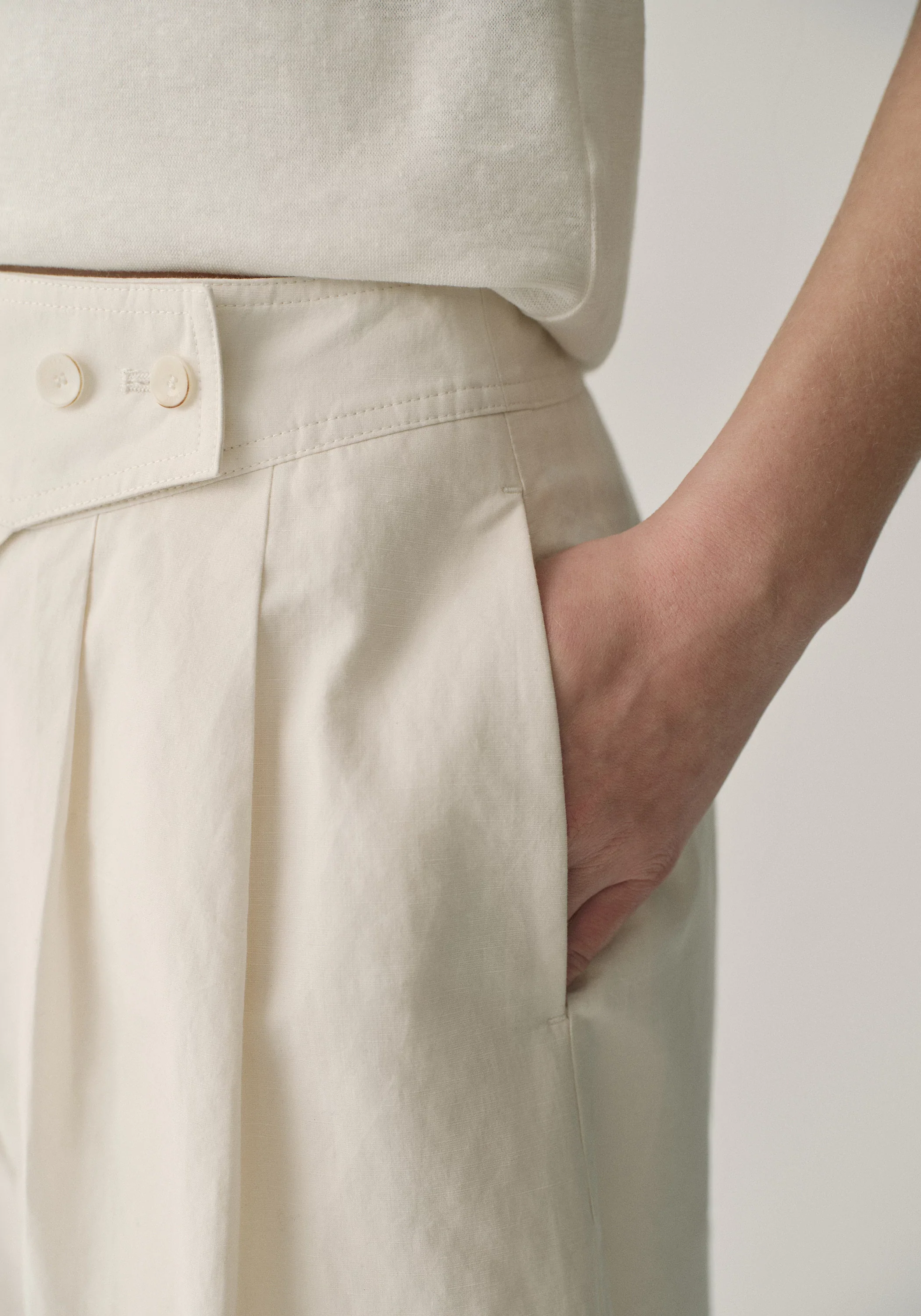 Asymmetric Cotton-linen Pants - Image 23
