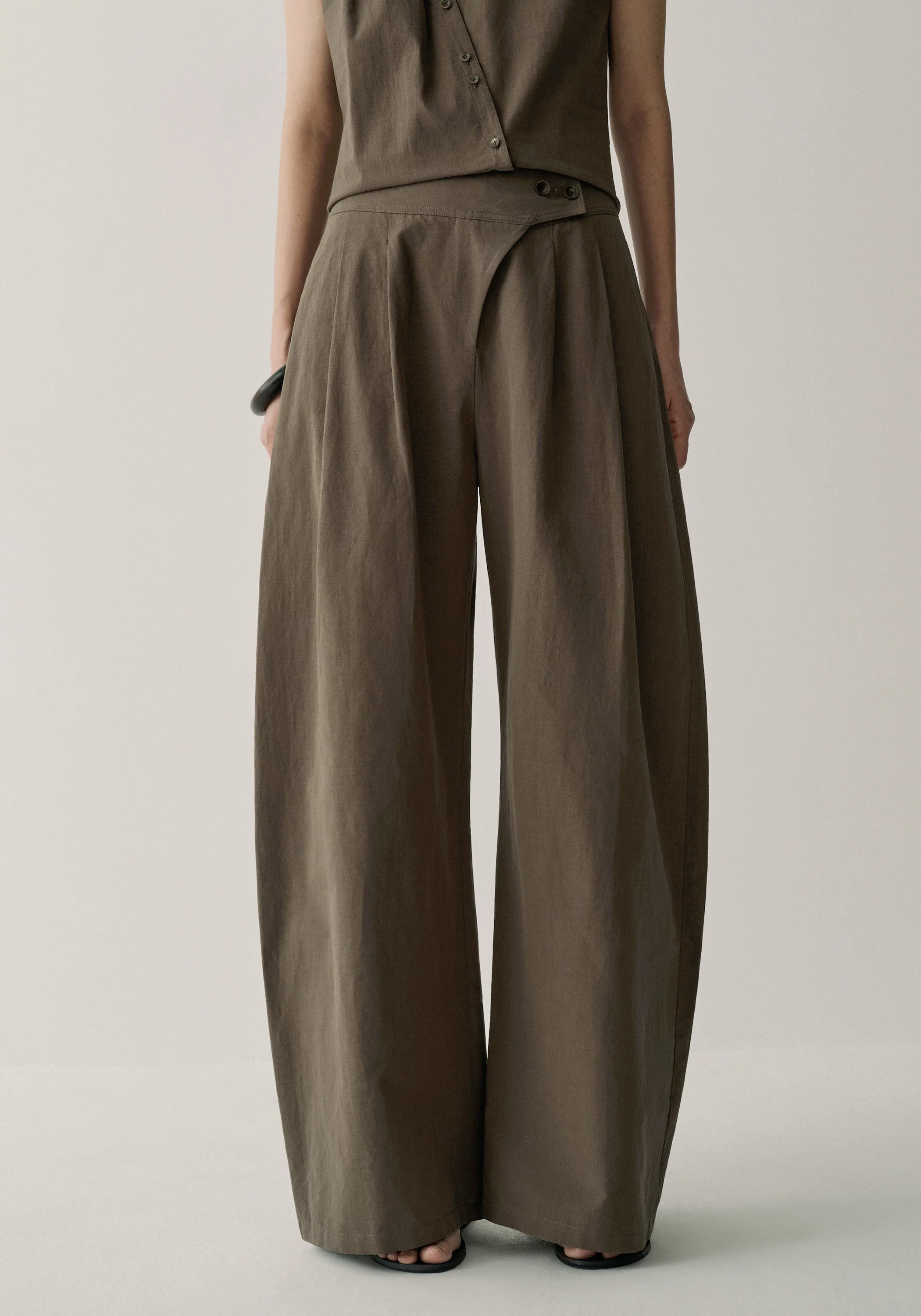 Asymmetric Cotton-linen Pants - Image 5