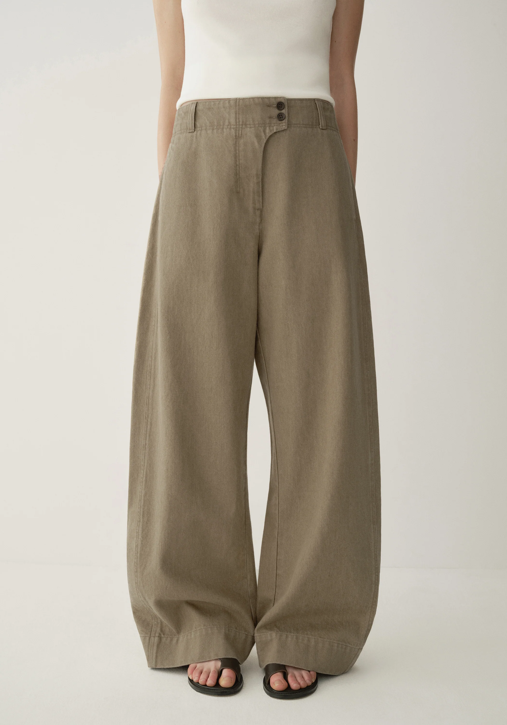 Asymmetric-placket Jeans - Image 11