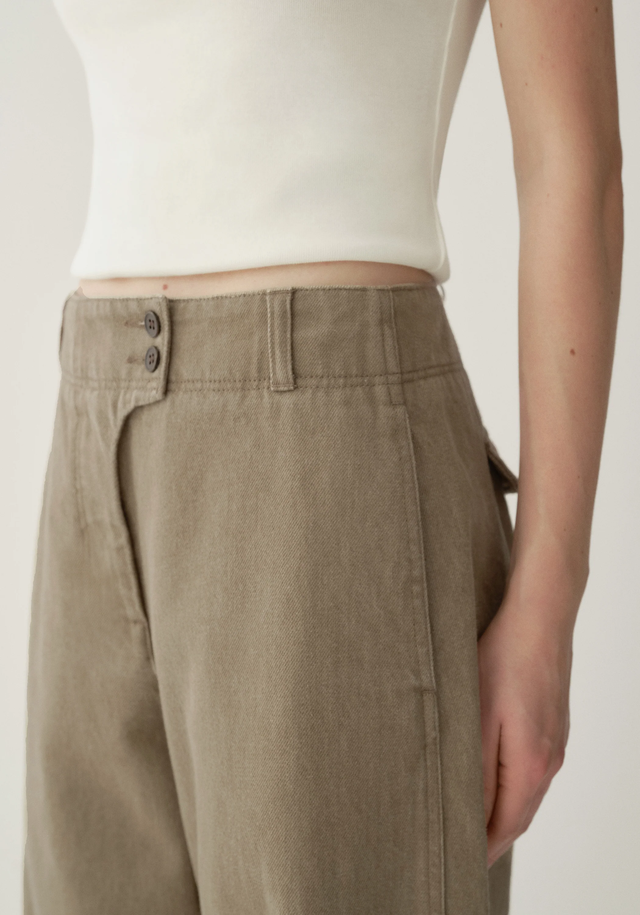Asymmetric-placket Jeans - Image 13