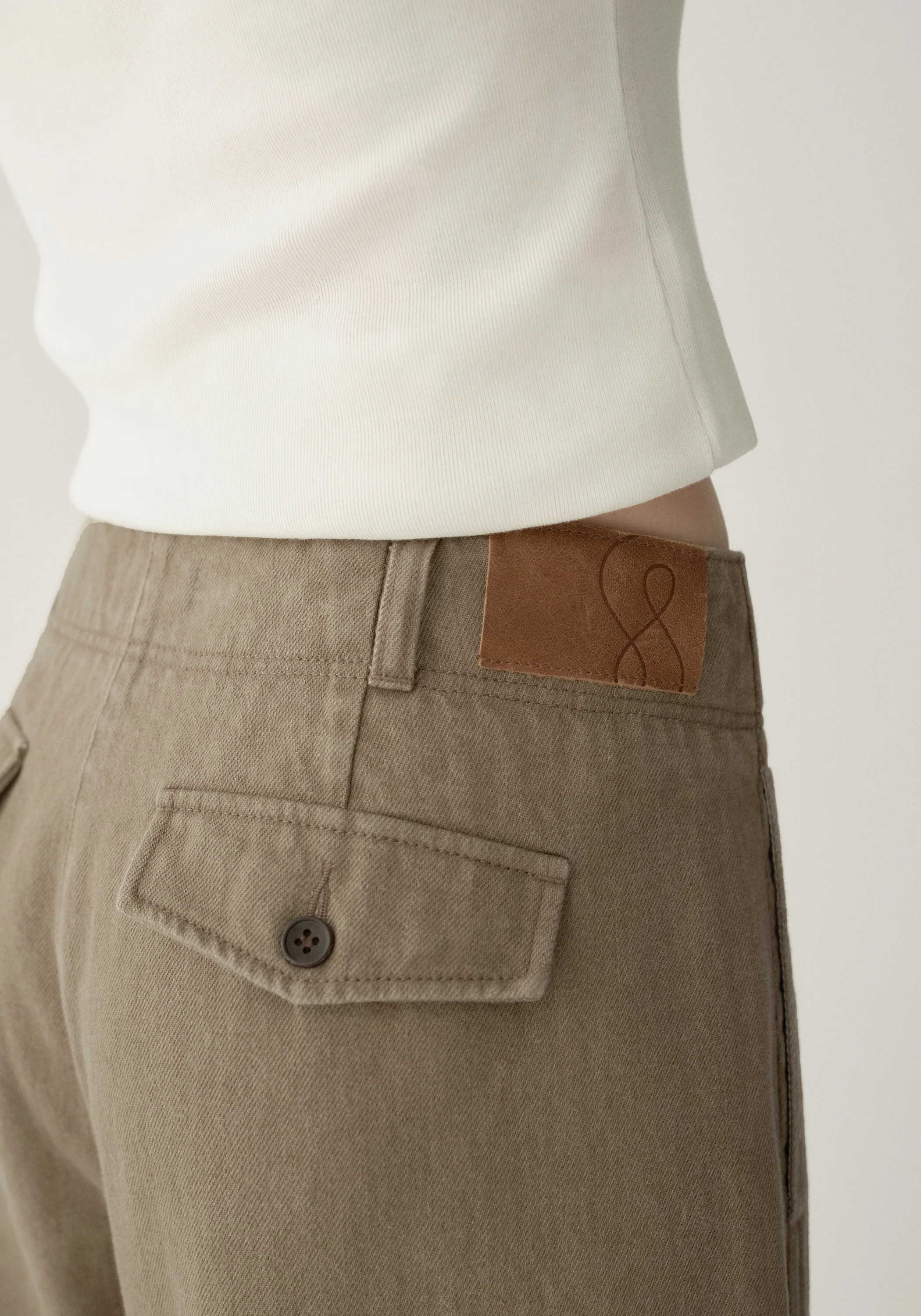 Asymmetric-placket Jeans - Image 14