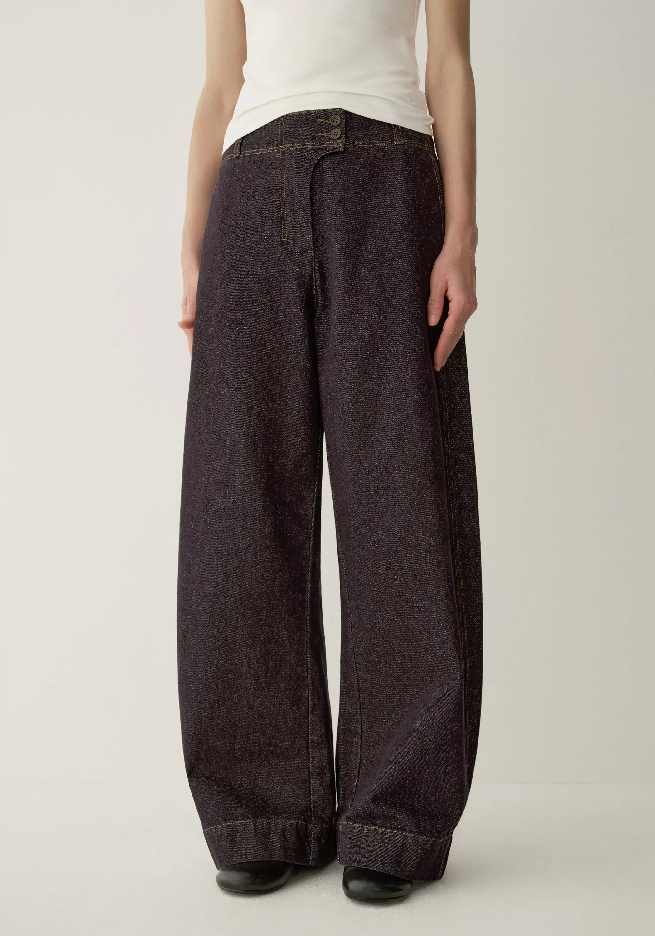 Asymmetric-placket Jeans - Image 6