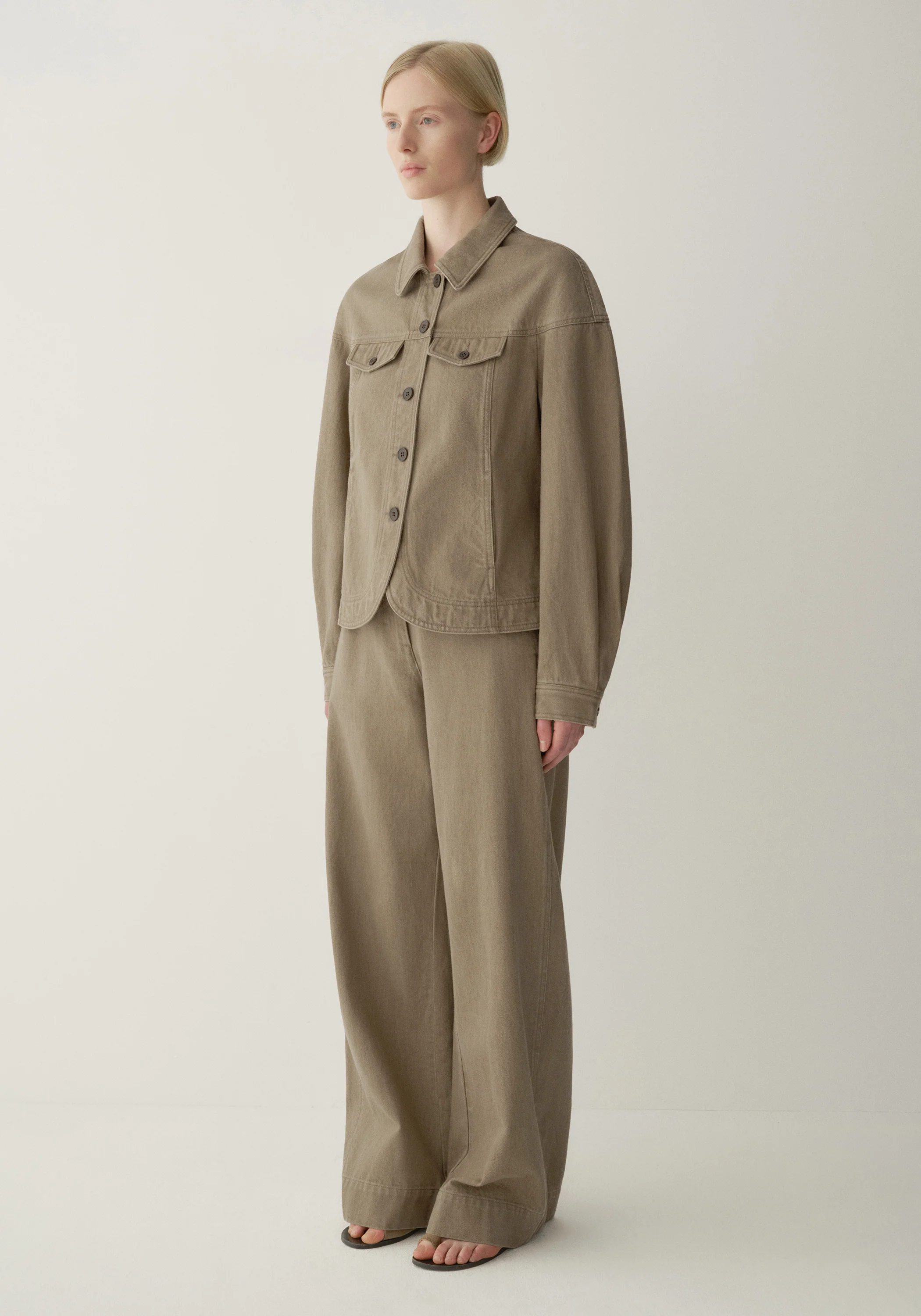 Asymmetric-placket Jeans - Image 9