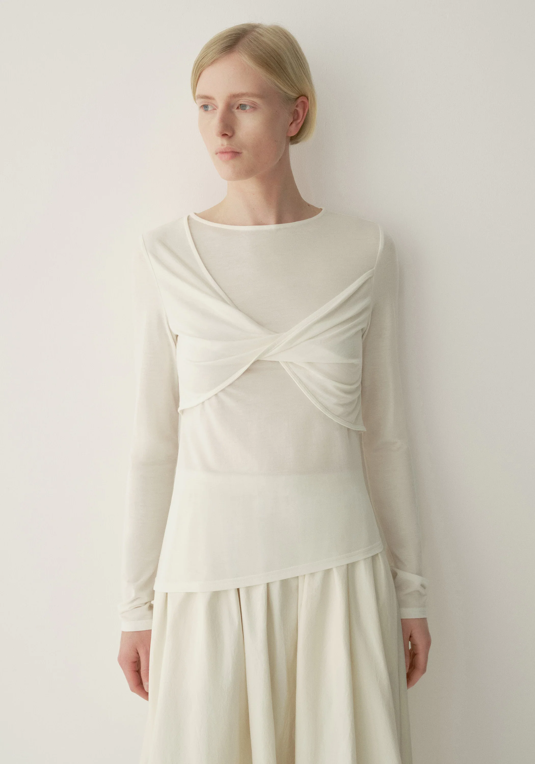 Asymmetric Twist-knot T-shirt - Image 12
