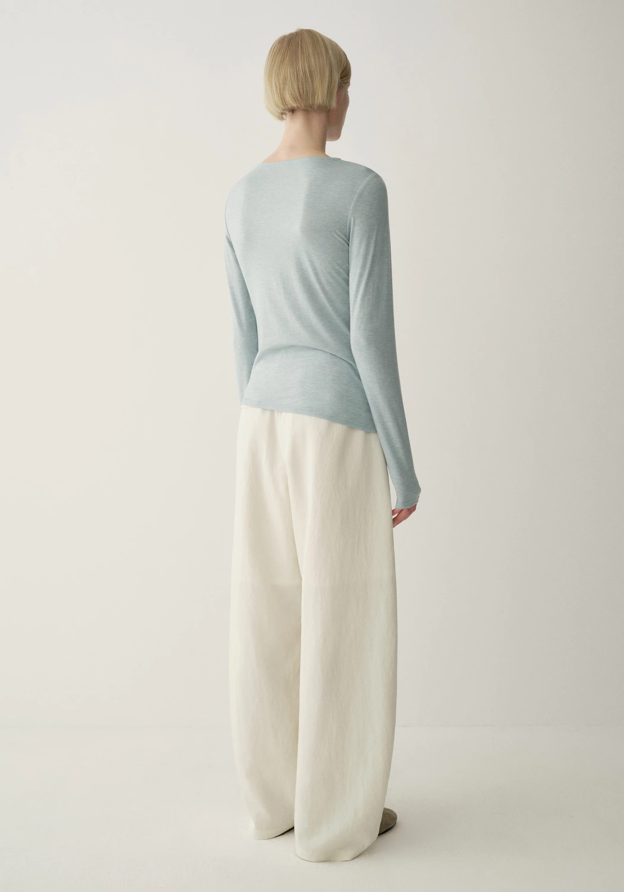 Asymmetric Twist-knot T-shirt - Image 16