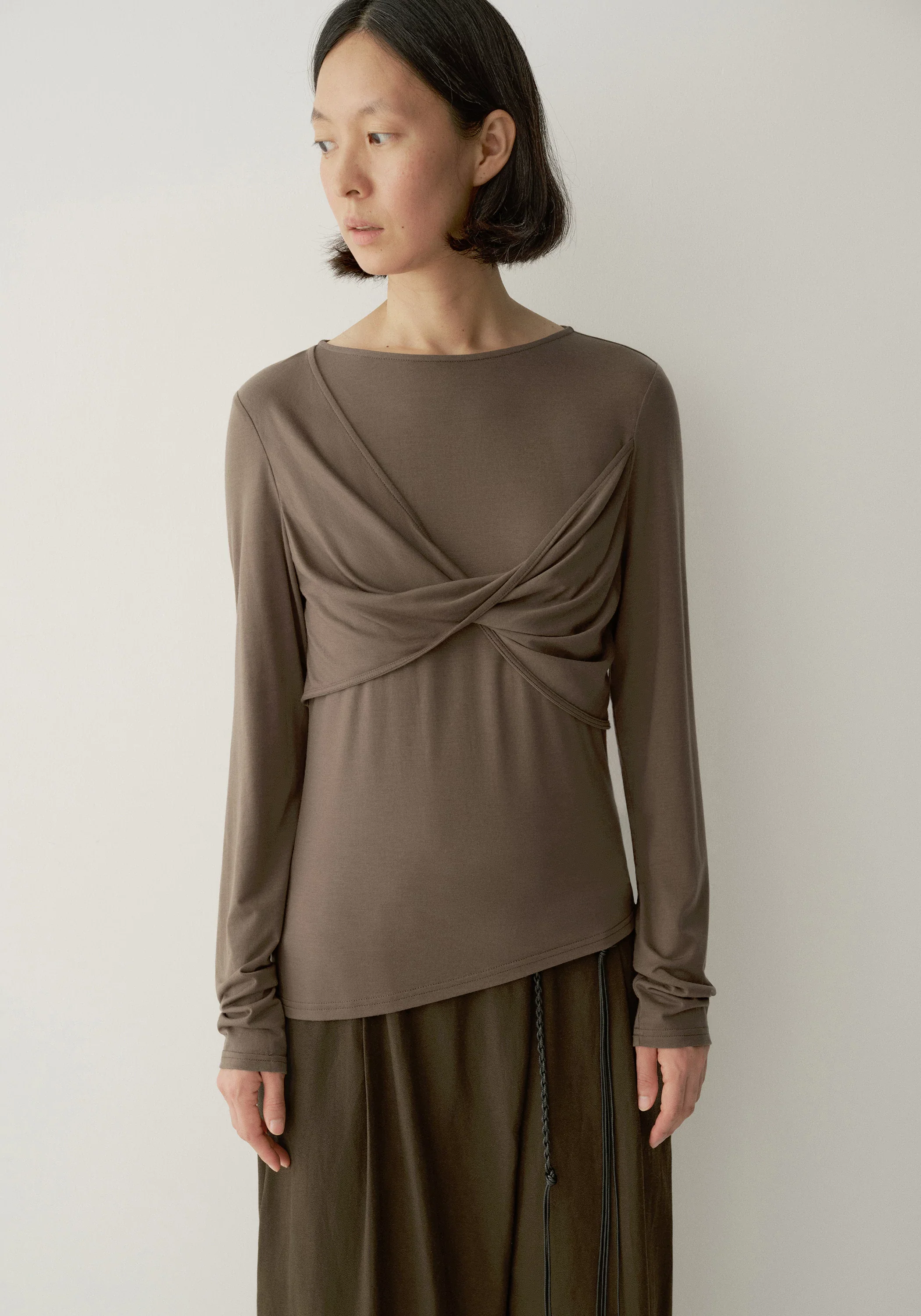 Asymmetric Twist-knot T-shirt - Image 6