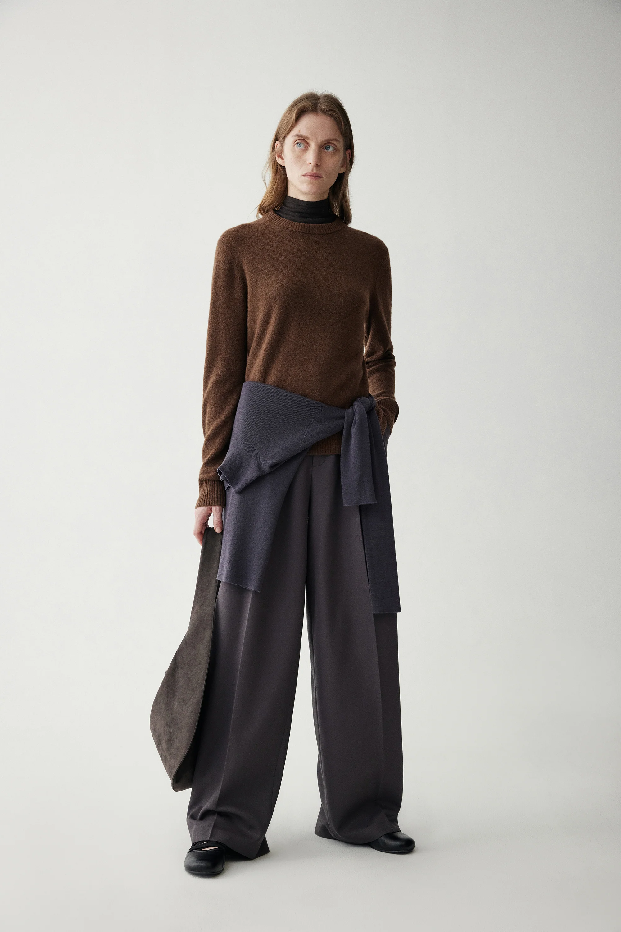 Basic Round Neck Yak Wool Knit Top - Image 11