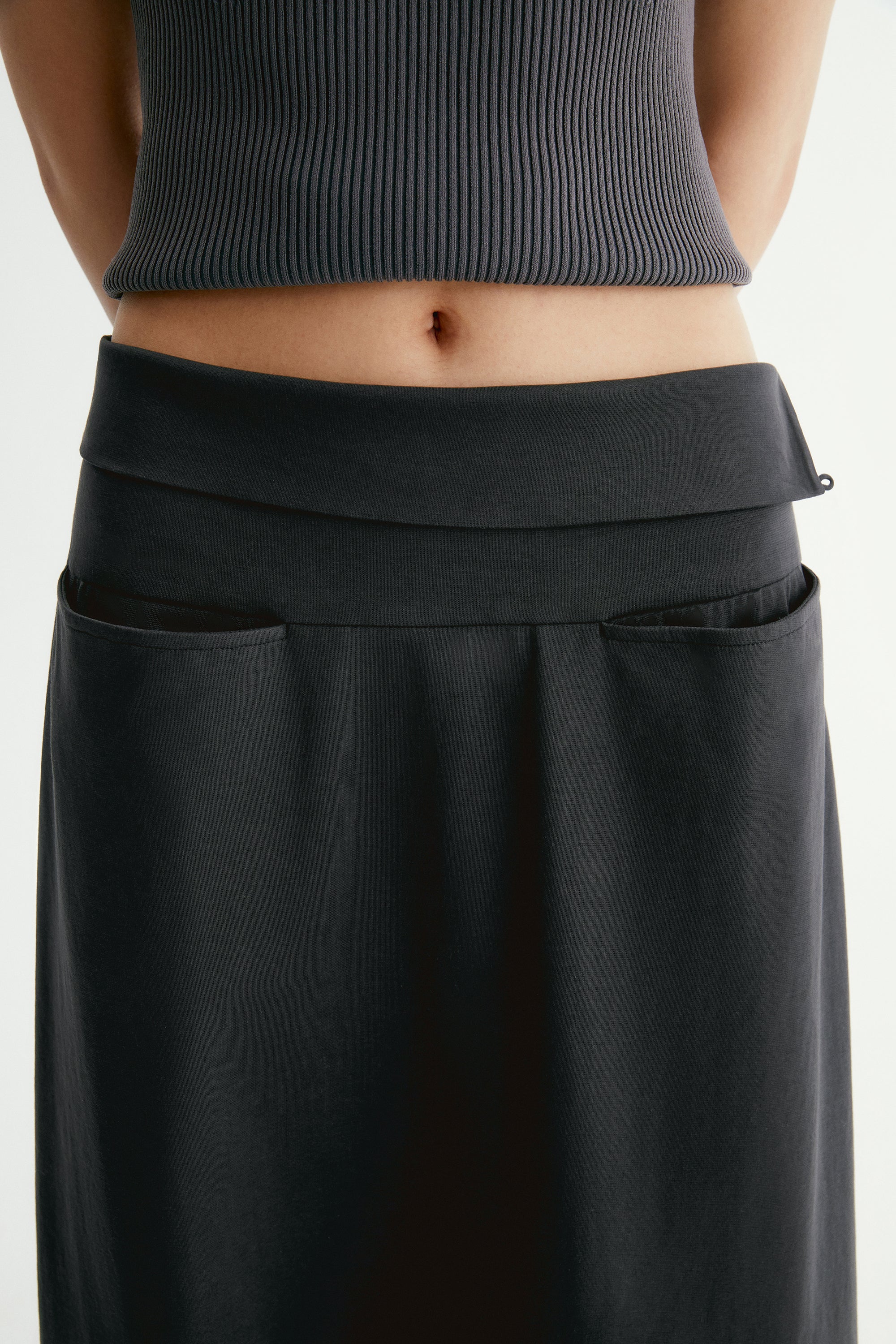 Bubble-hem Midi Skirt - Image 16
