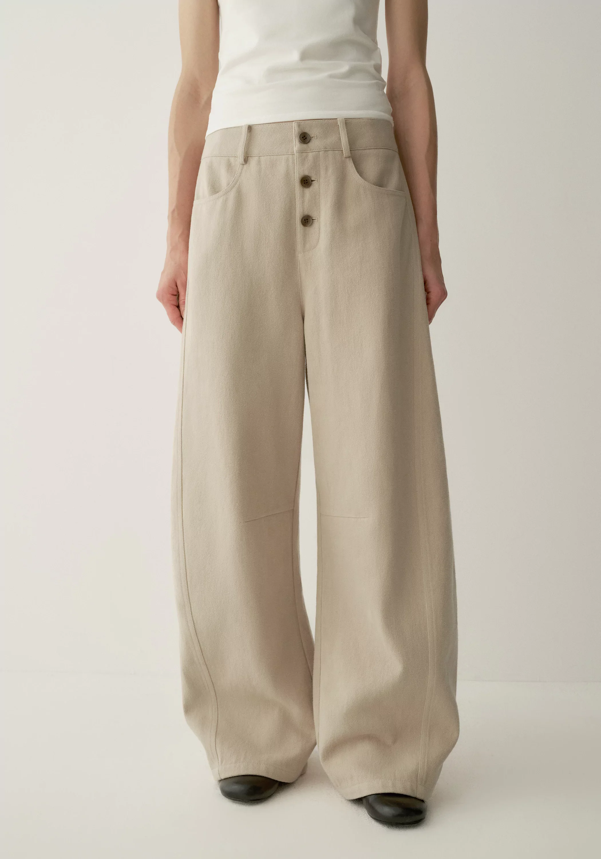 Buttoned Curved Pants - Image 17