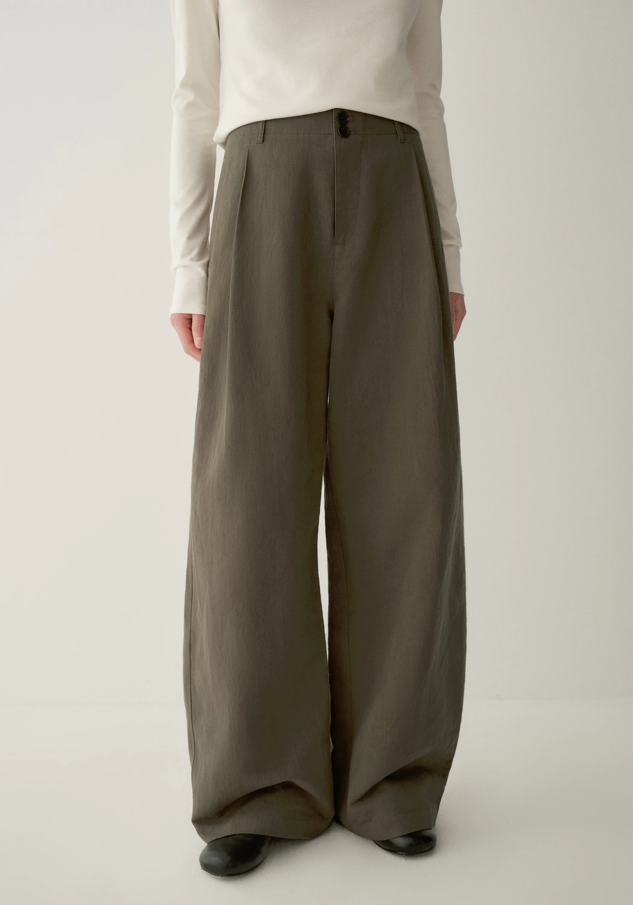 Buttoned Straight Pants - Image 12