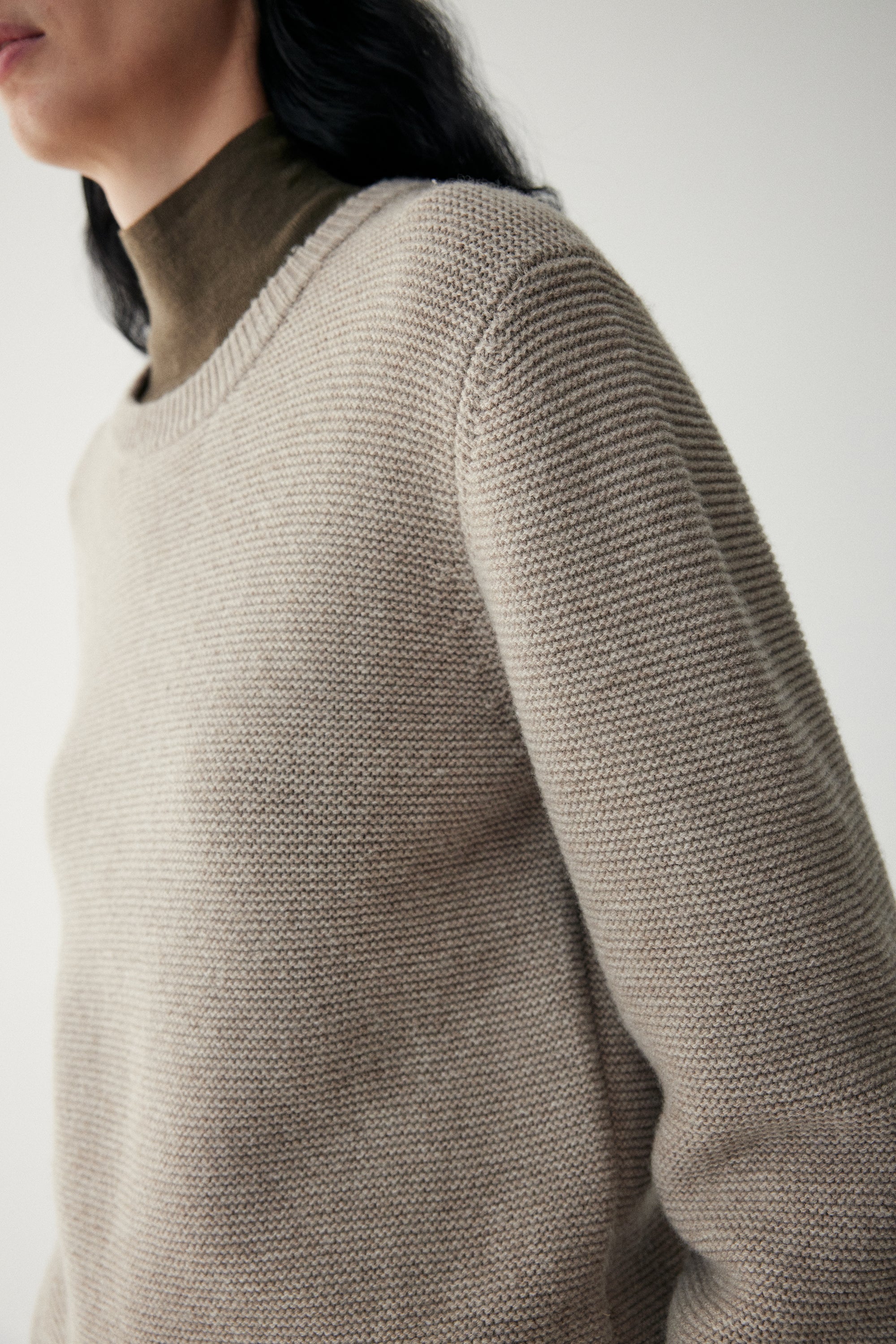 Cashmere Crewneck Jumper - Image 13