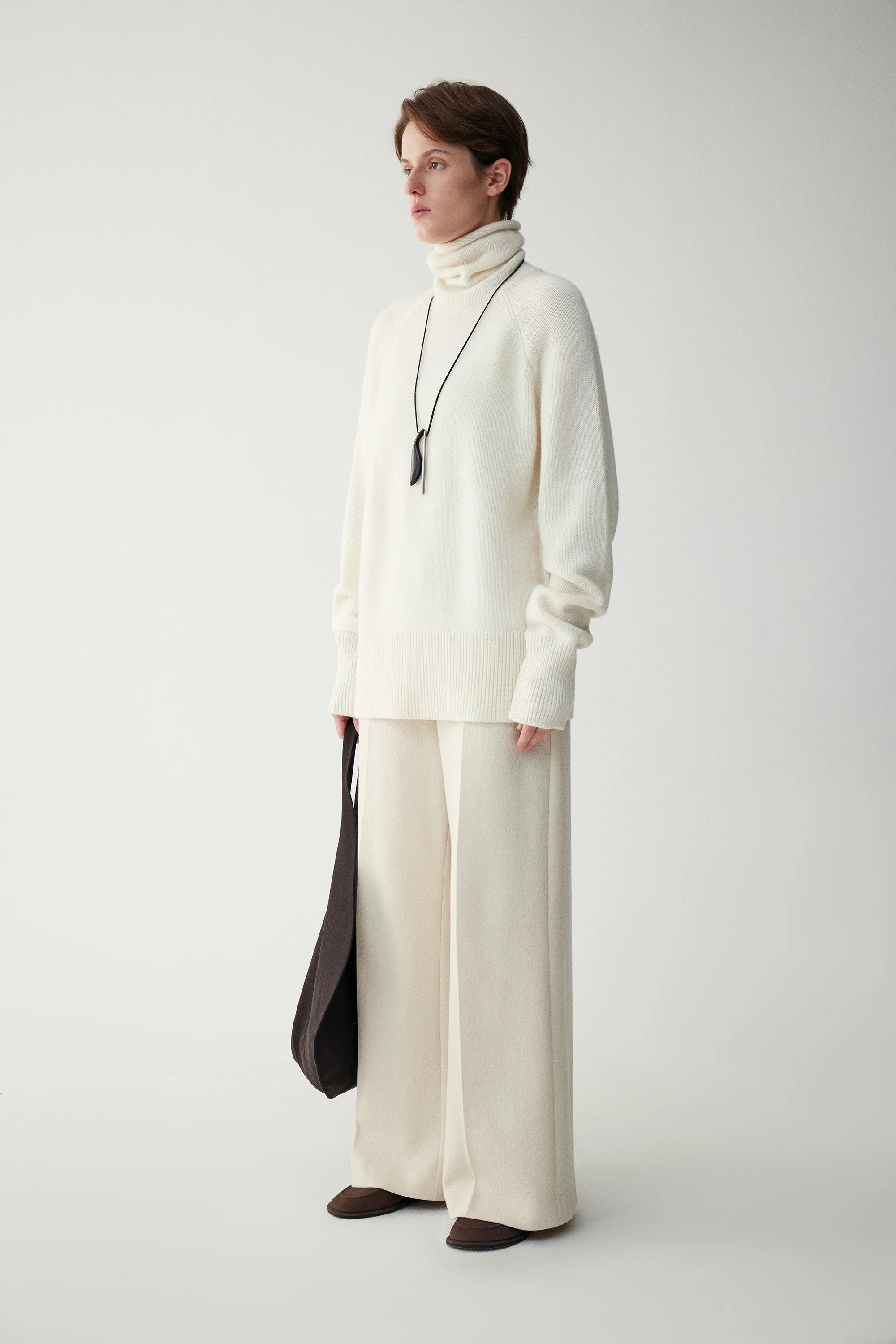 Cashmere Turtle-neck Jumper - Image 13