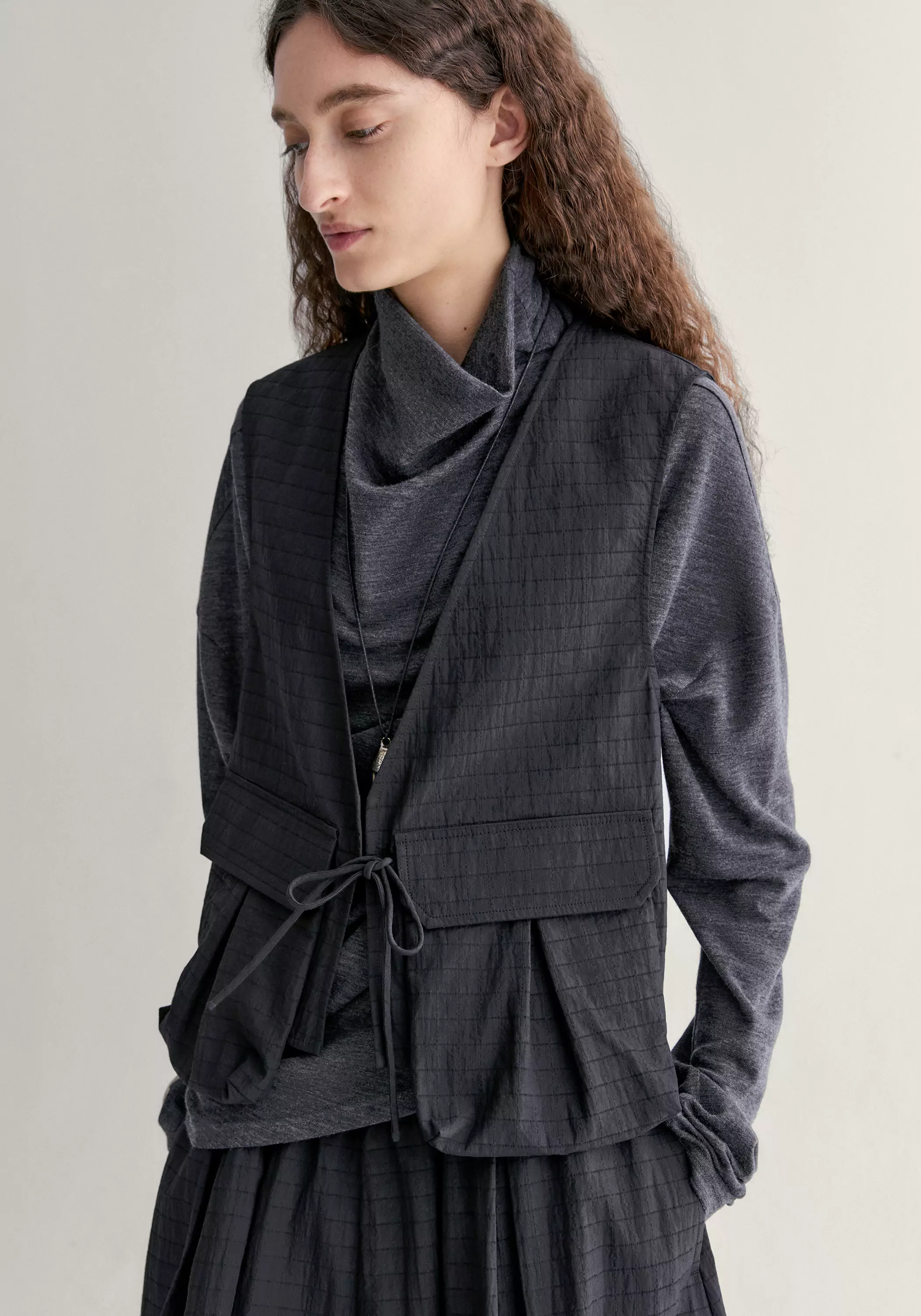 Checked V-Neck Vest - Image 10