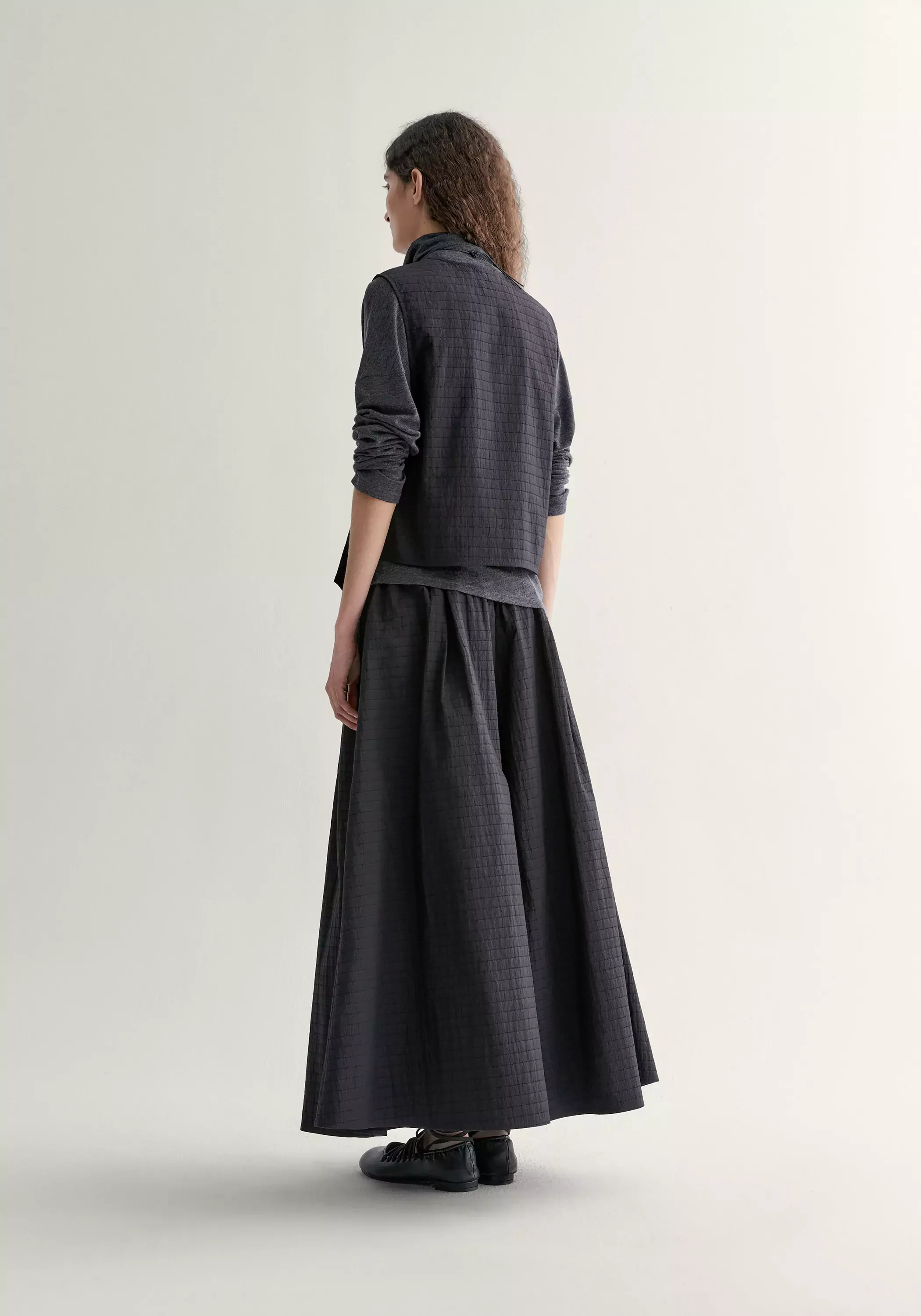 Checked V-Neck Vest - Image 7