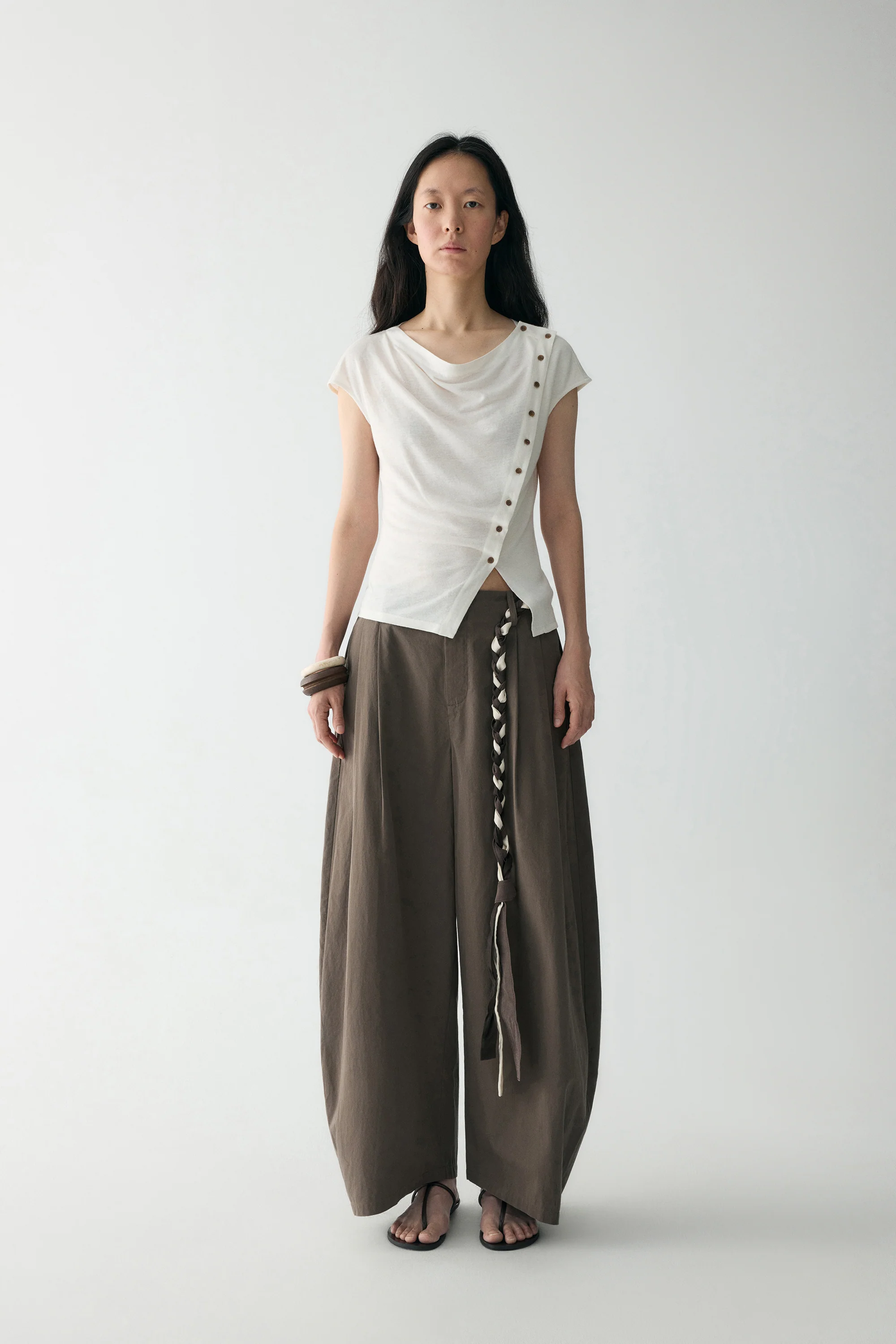 Chinese-inspired Linen T-shirt - Image 15