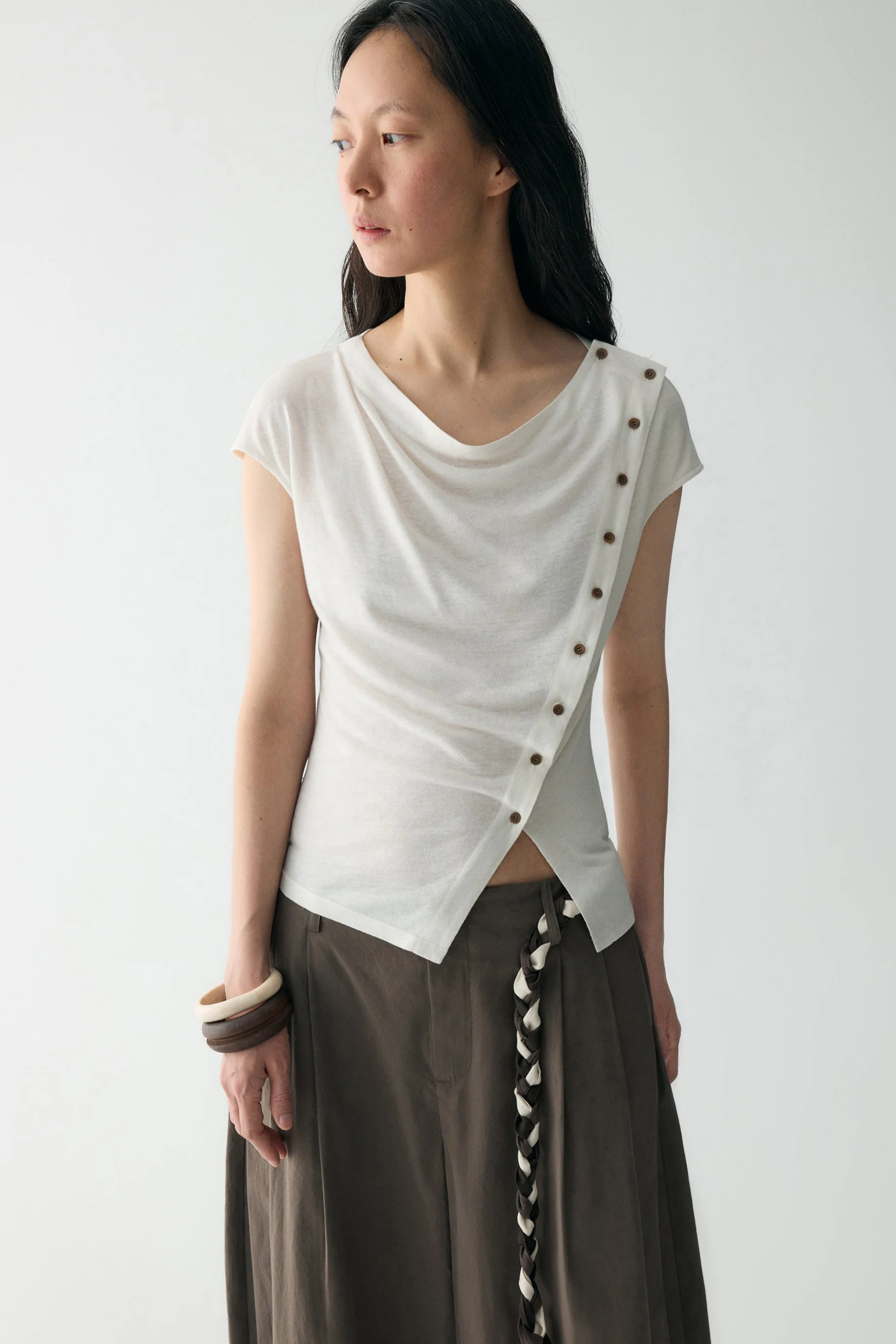 Chinese-inspired Linen T-shirt - Image 18