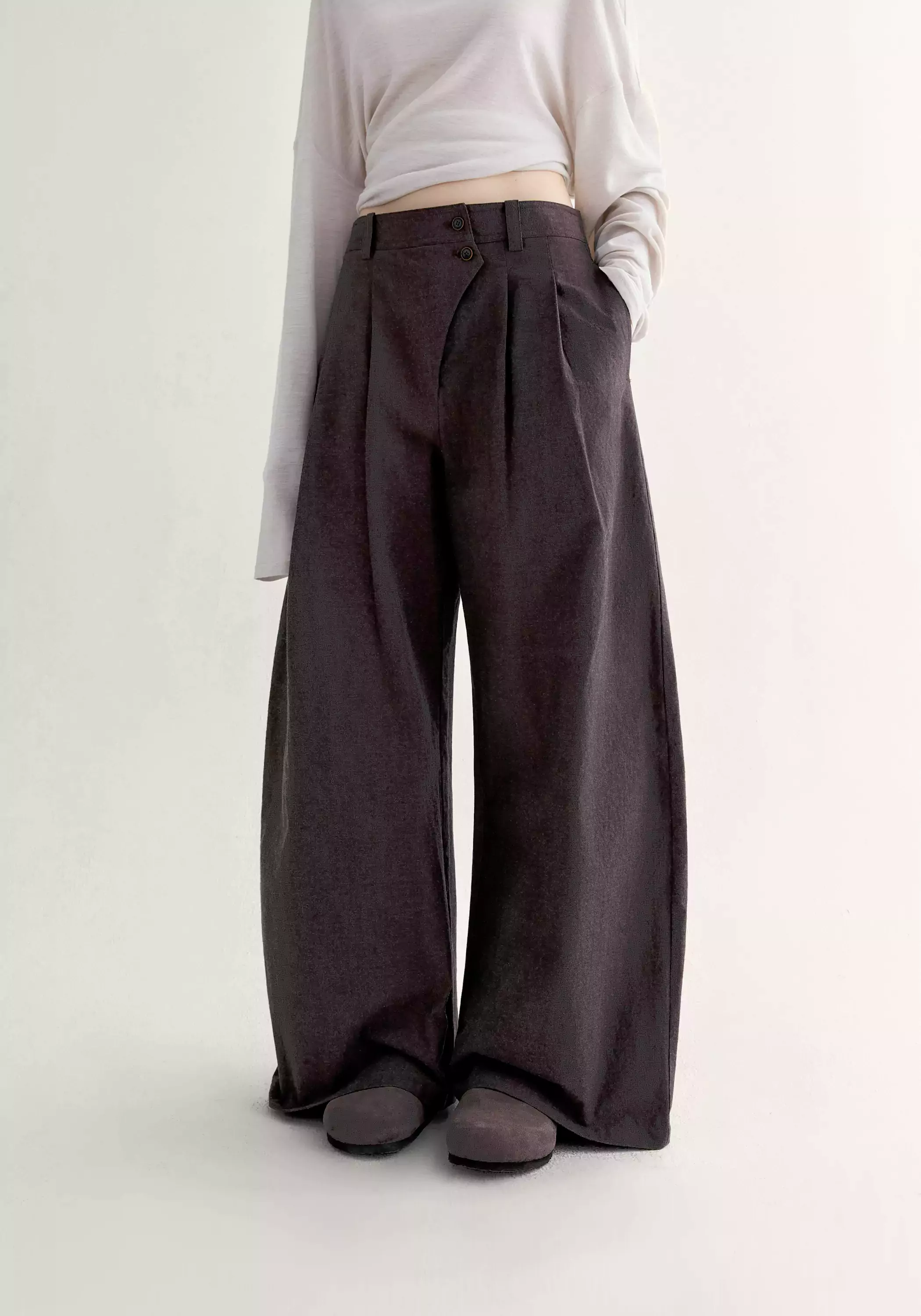 Chinese-inspired Wide-leg Pants - Image 11