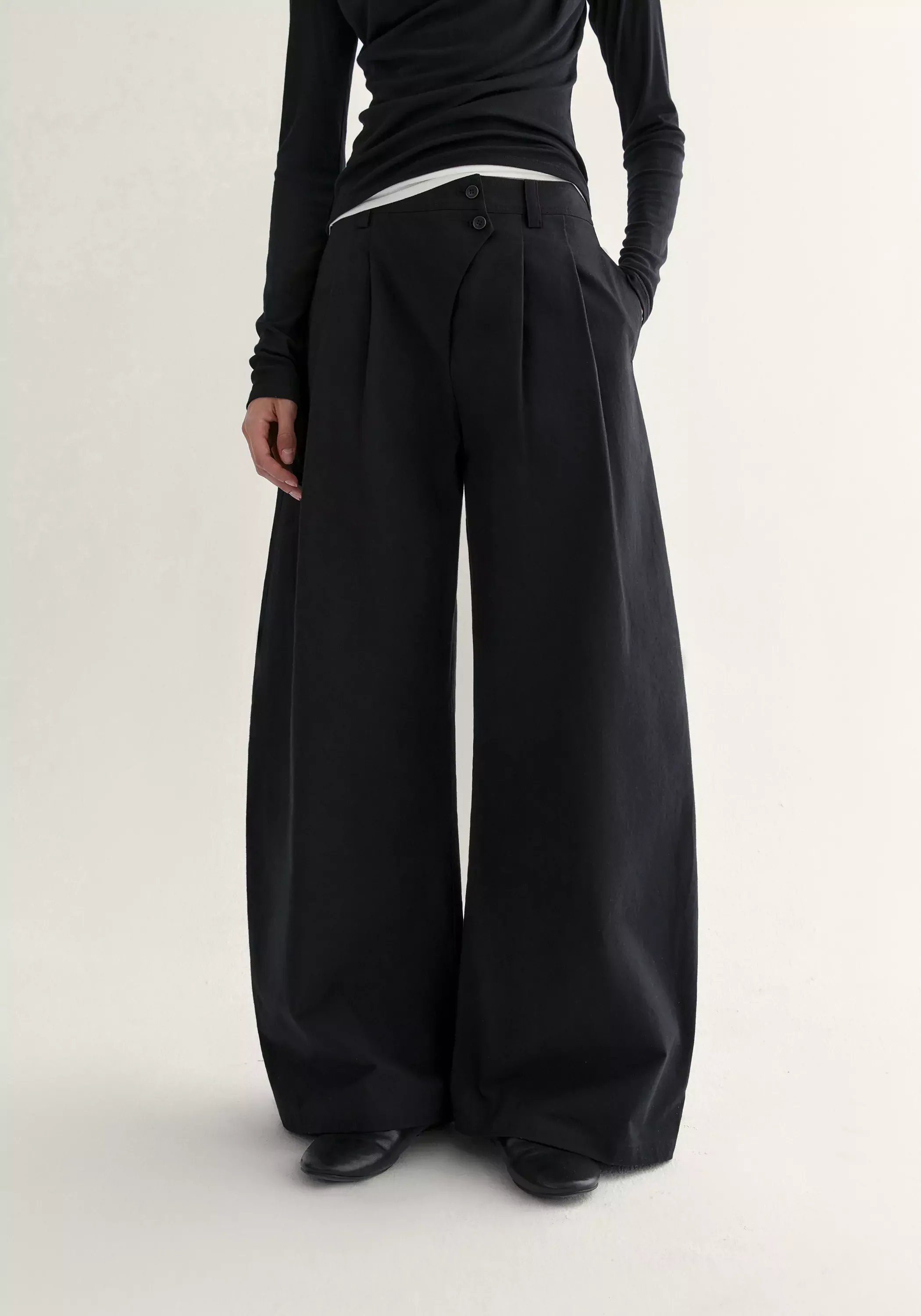Chinese-inspired Wide-leg Pants - Image 7