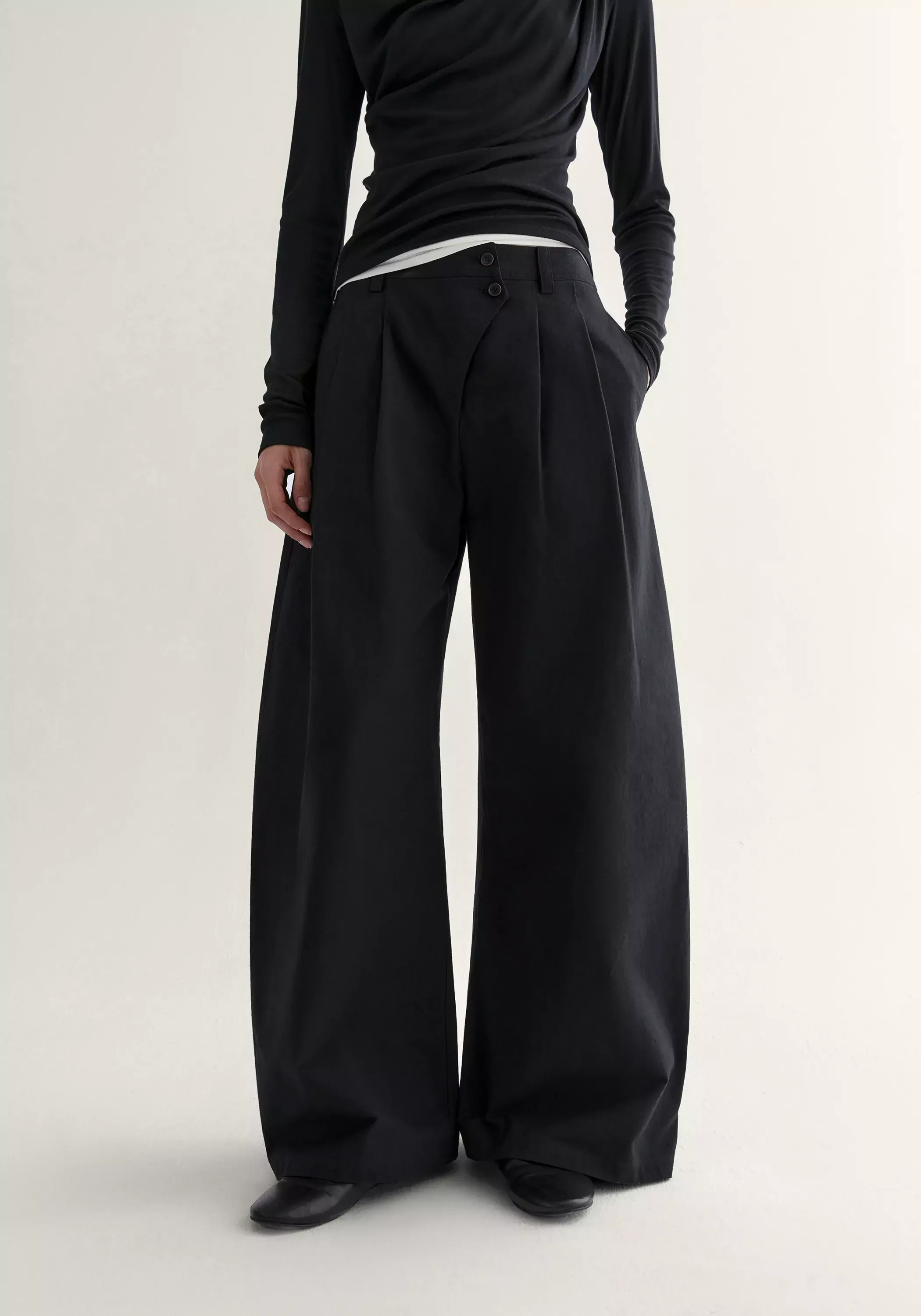 Chinese-inspired Wide-leg Pants - Image 8