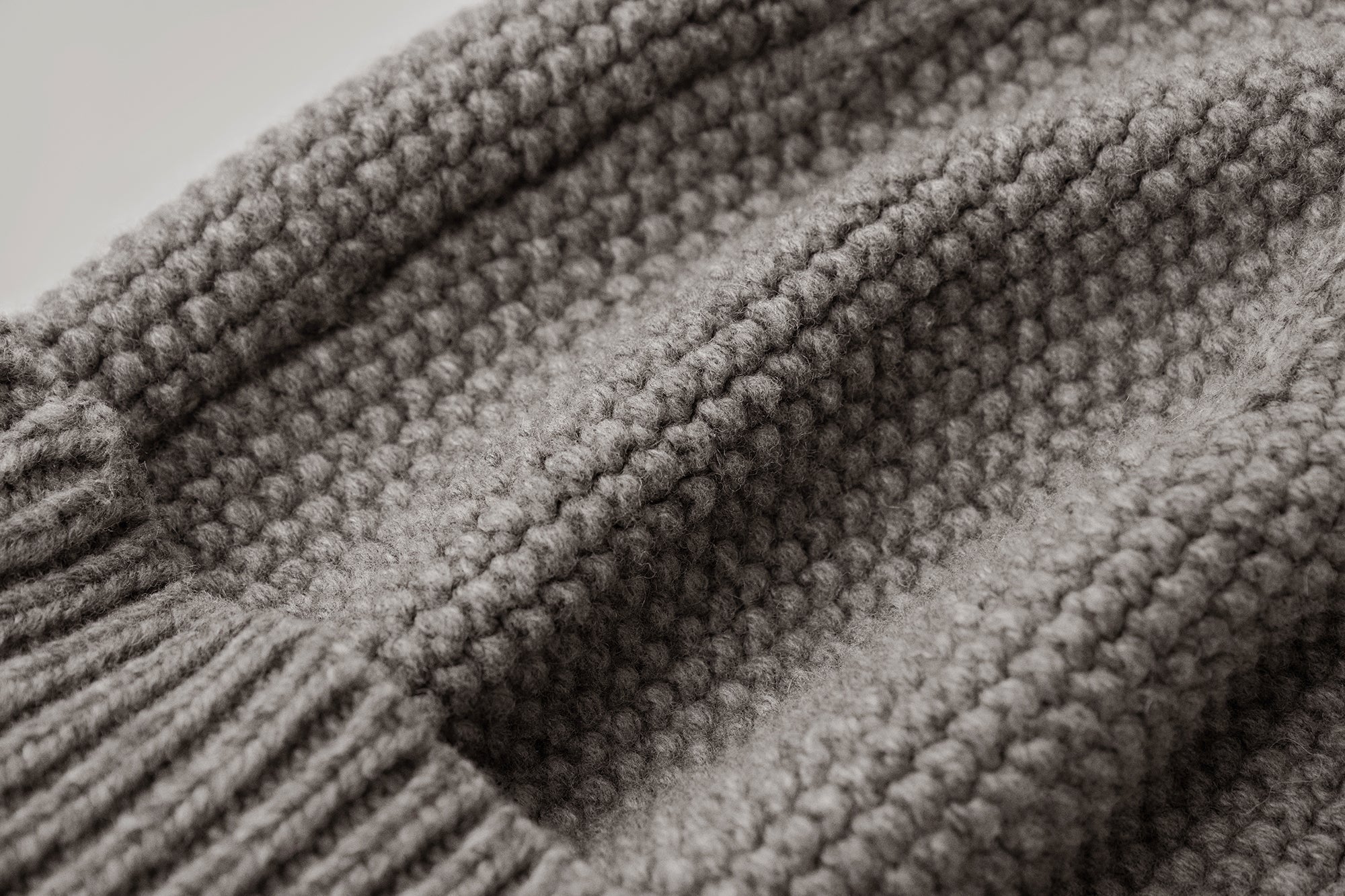 Chunky-knit Wool Beanie - Image 9