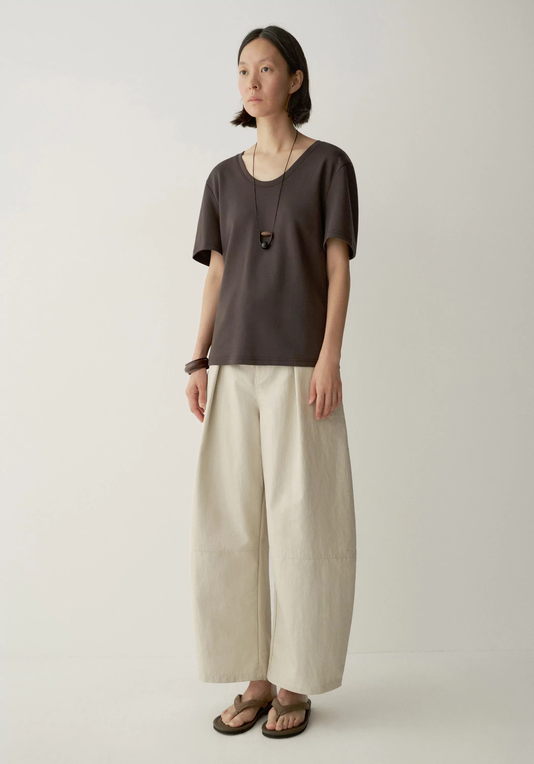 Coated Cropped Pants - Image 13