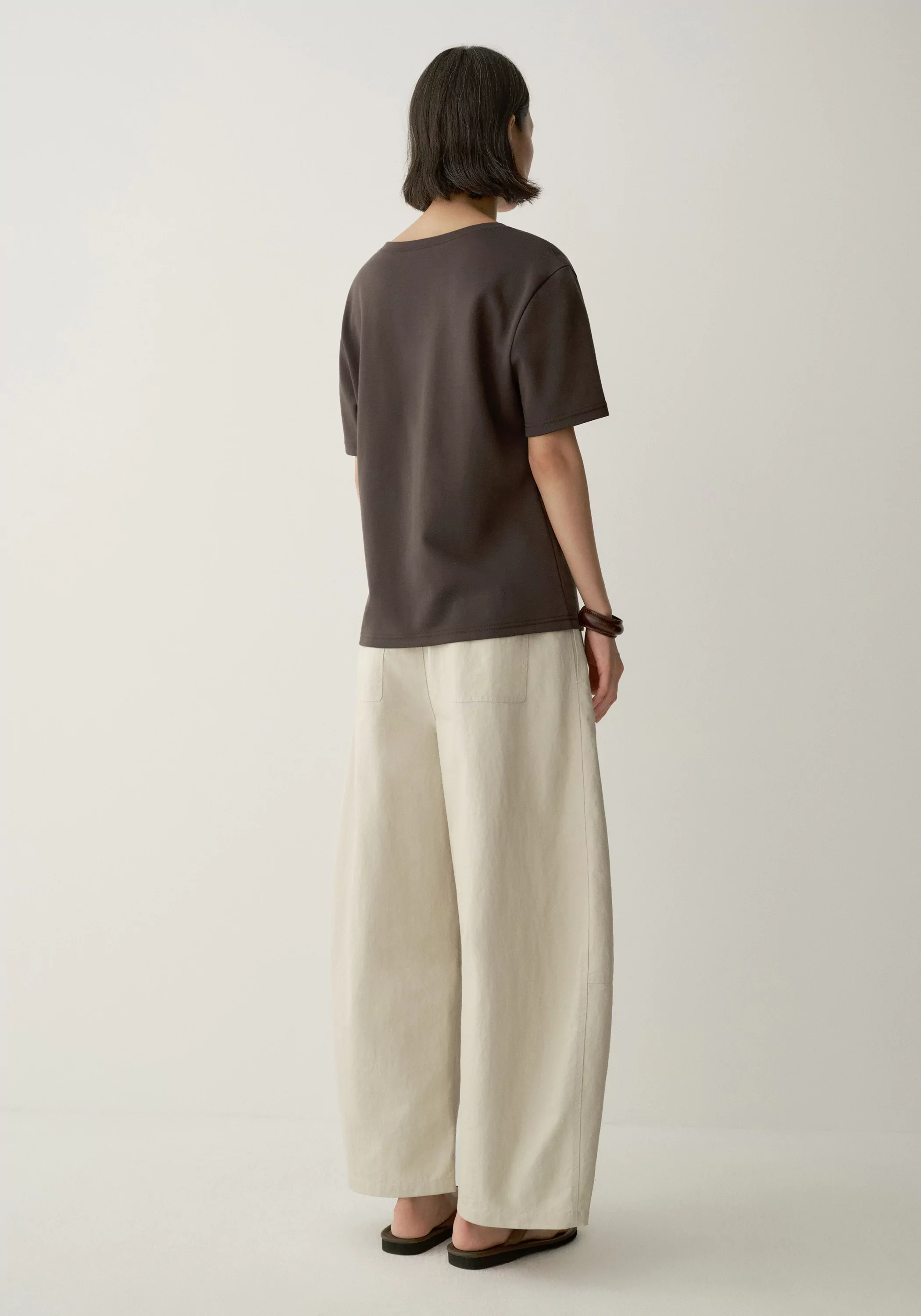 Coated Cropped Pants - Image 14
