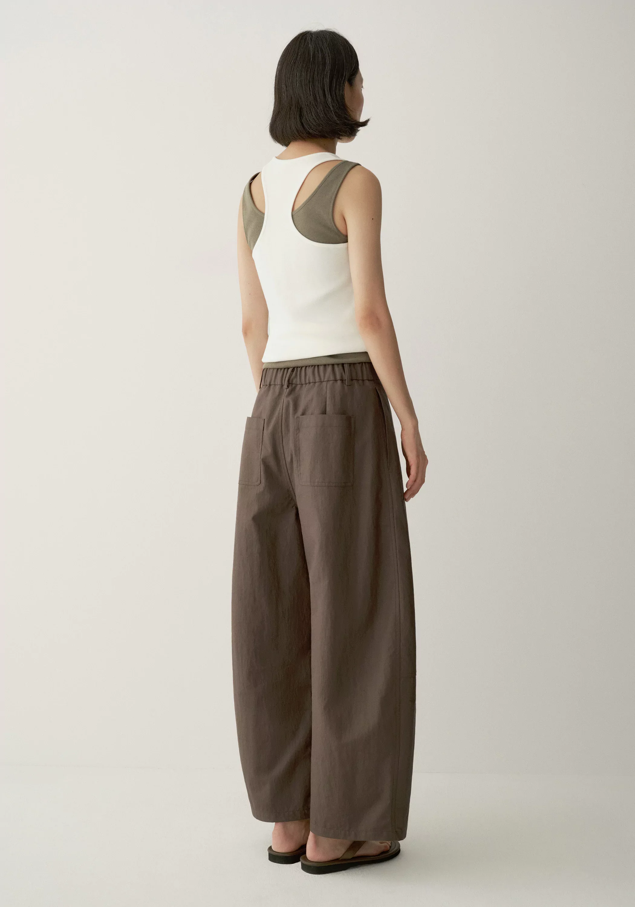 Coated Cropped Pants - Image 5