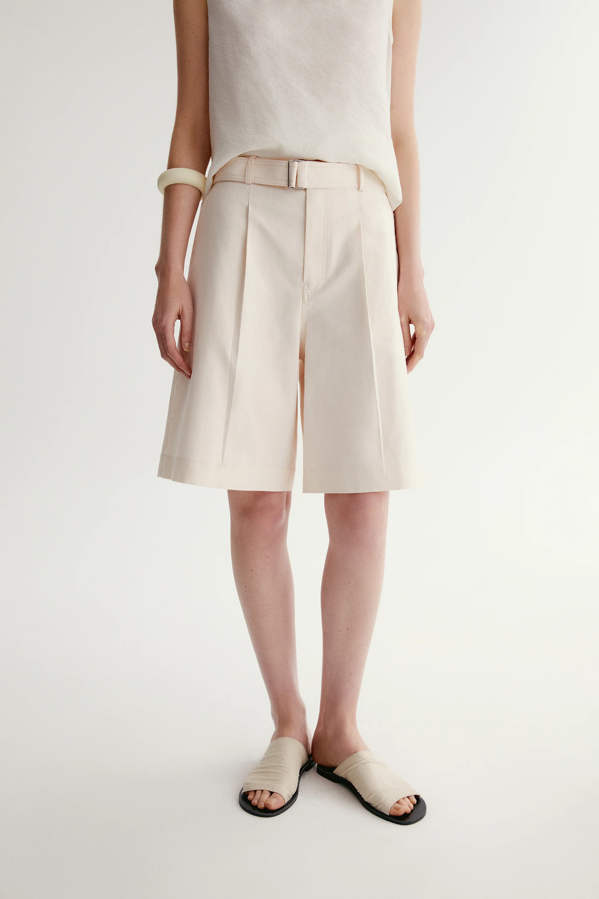 Cotton A-line Pleated Shorts - Image 5