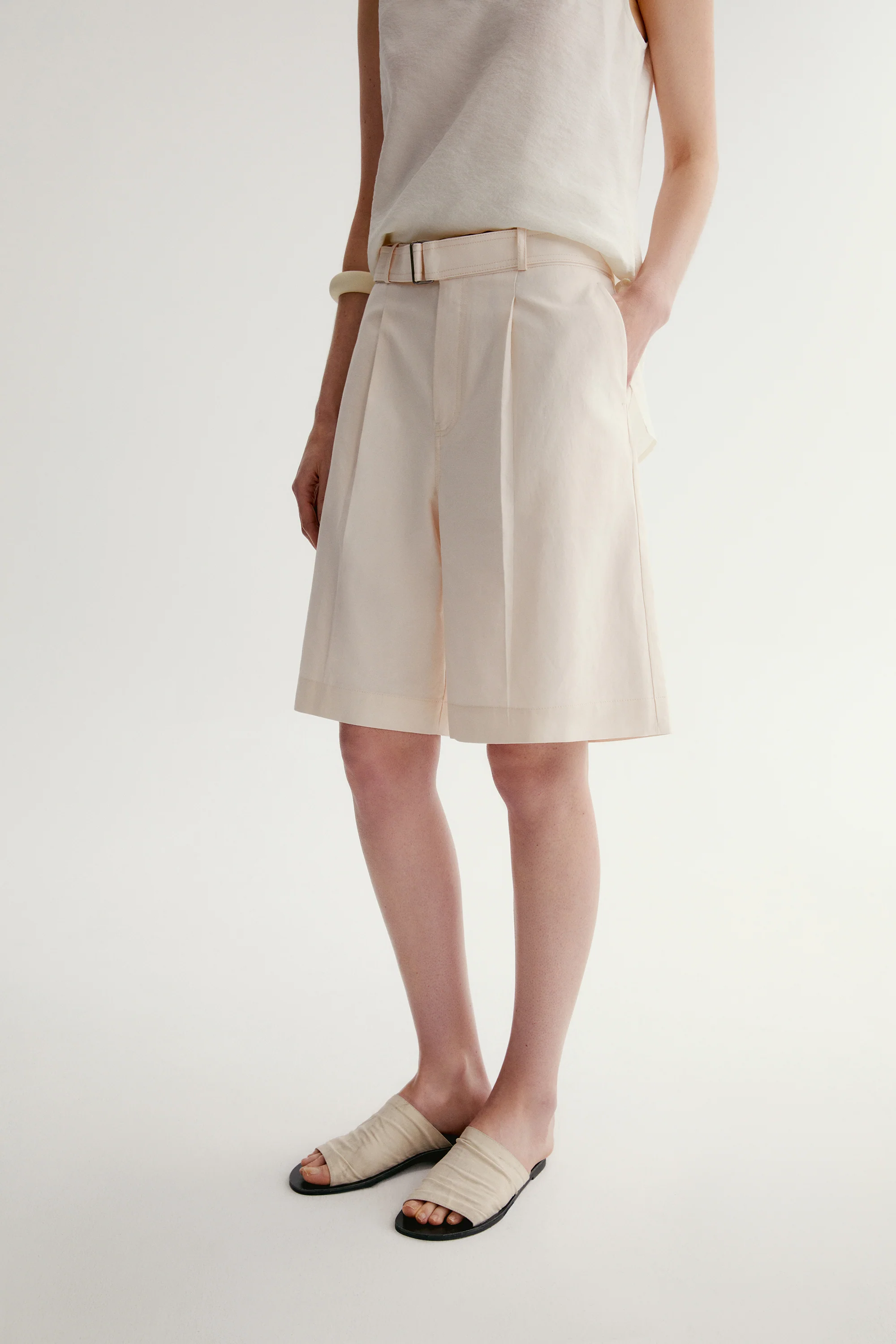 Cotton A-line Pleated Shorts - Image 6