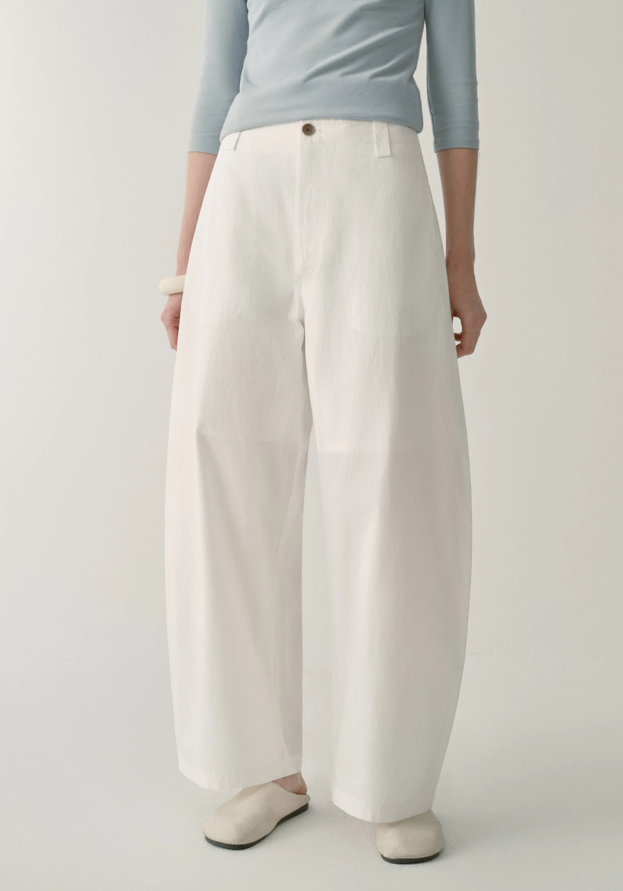 Cotton Cropped Pants - Image 23
