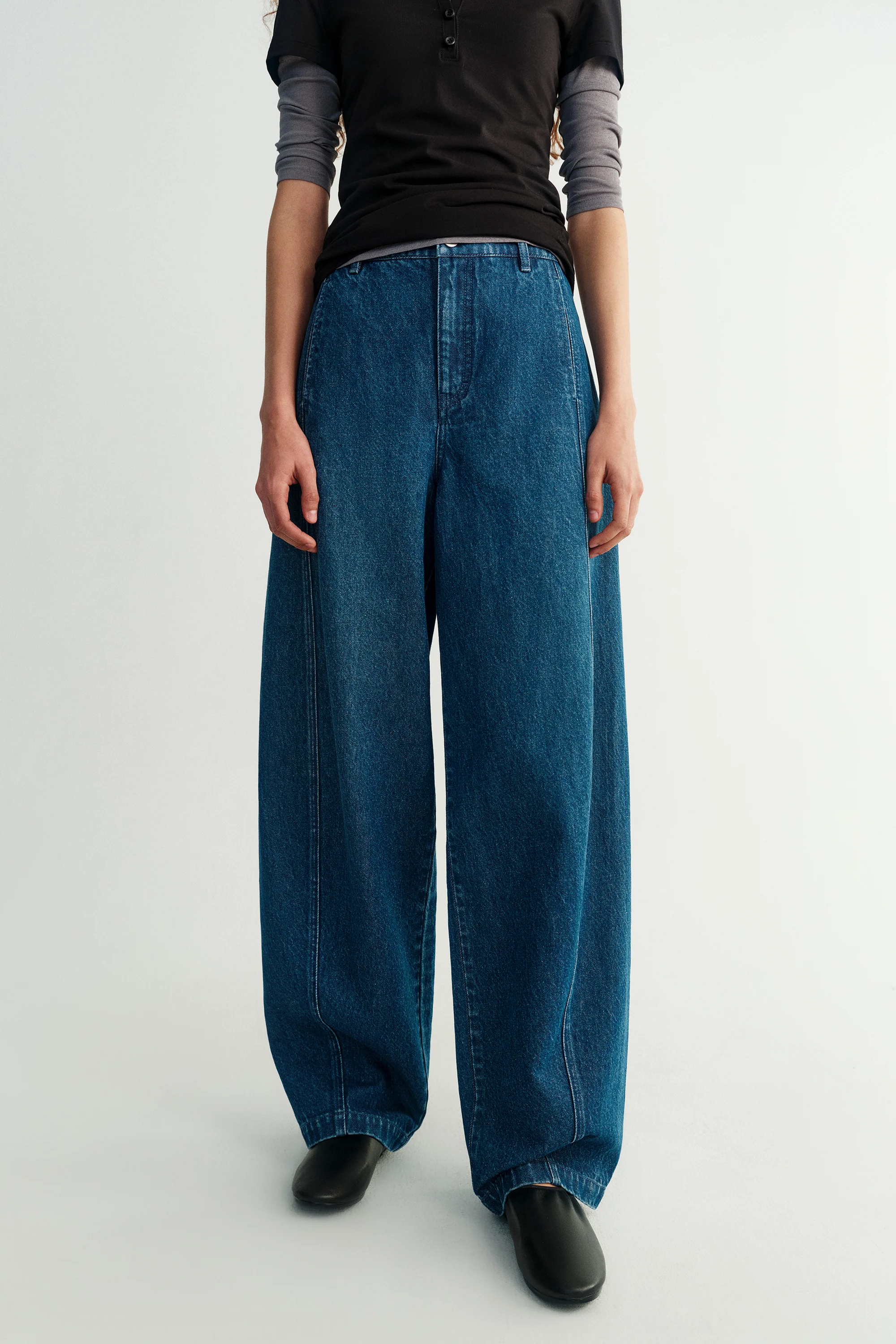 Cotton-linen Curved Jeans - Image 10