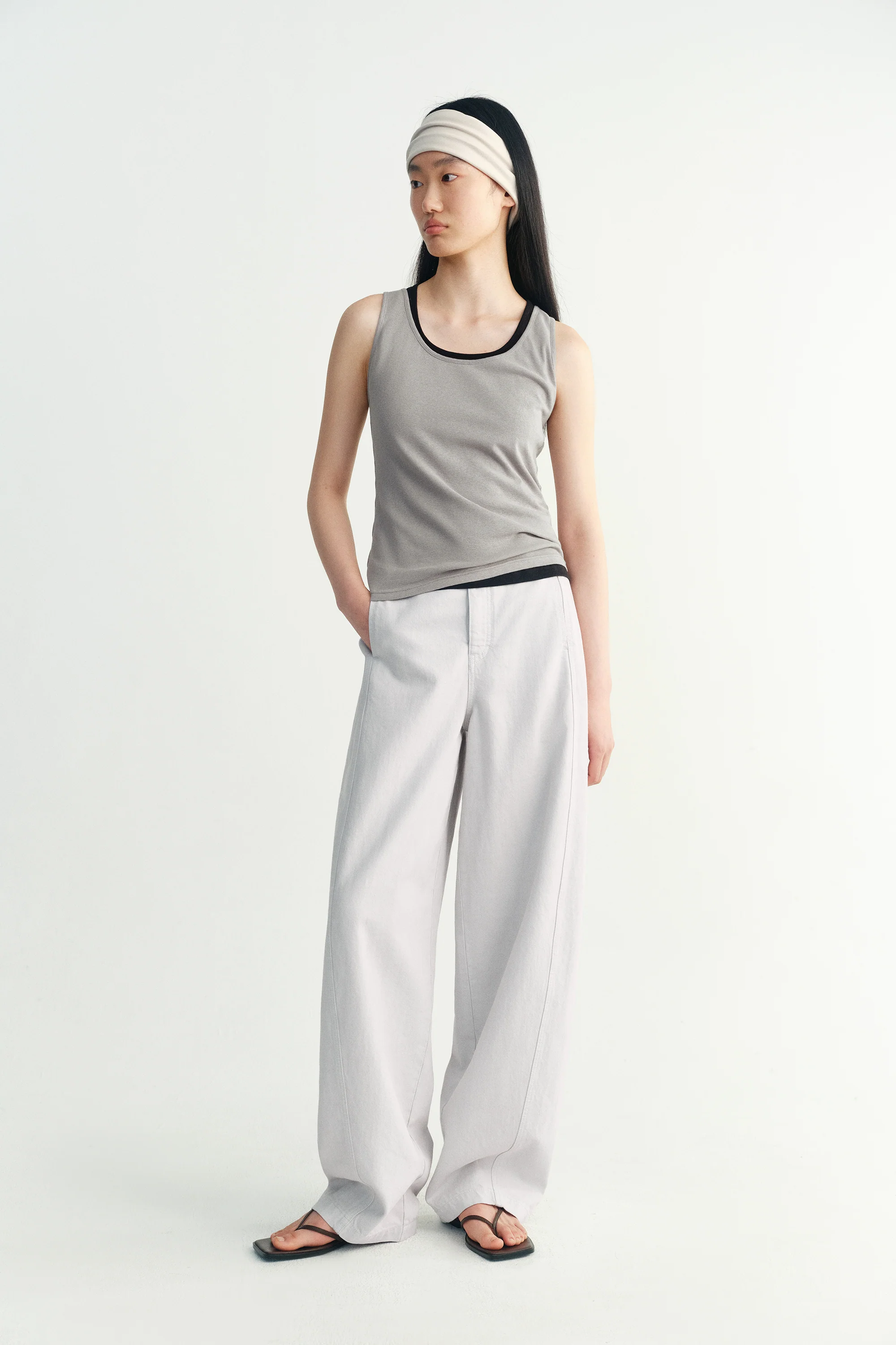 Cotton-linen Curved Jeans - Image 15