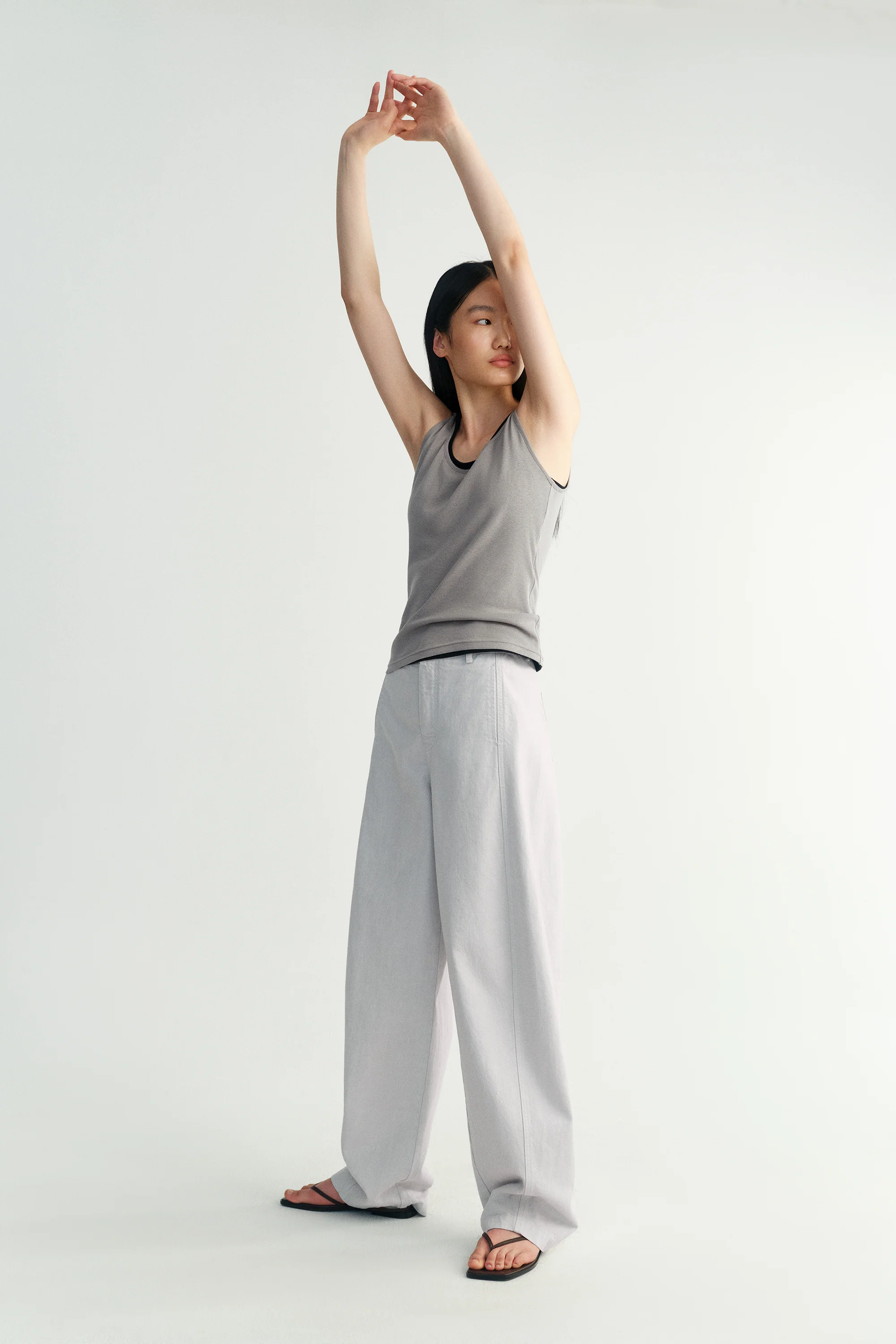 Cotton-linen Curved Jeans - Image 16