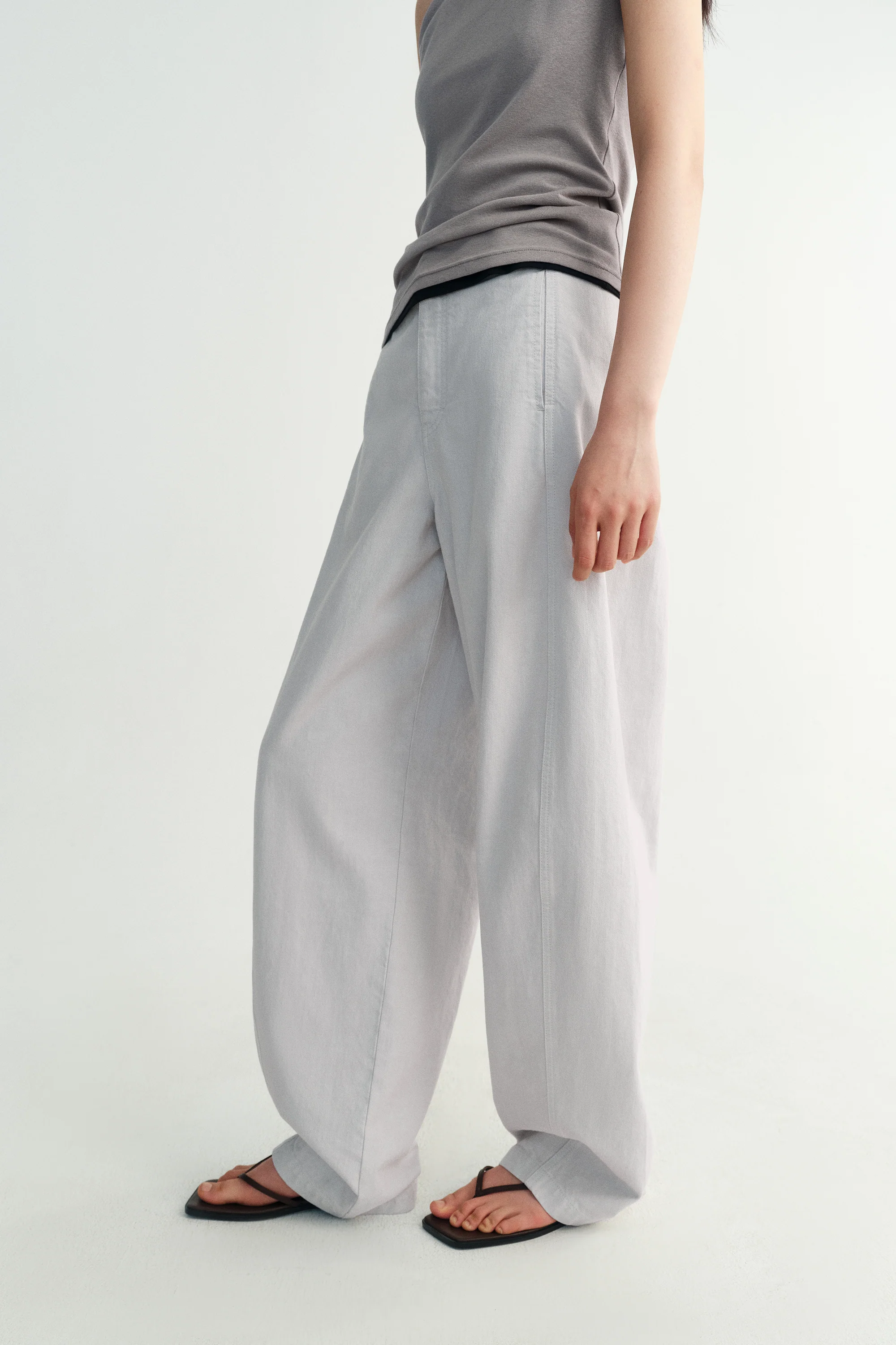Cotton-linen Curved Jeans - Image 20