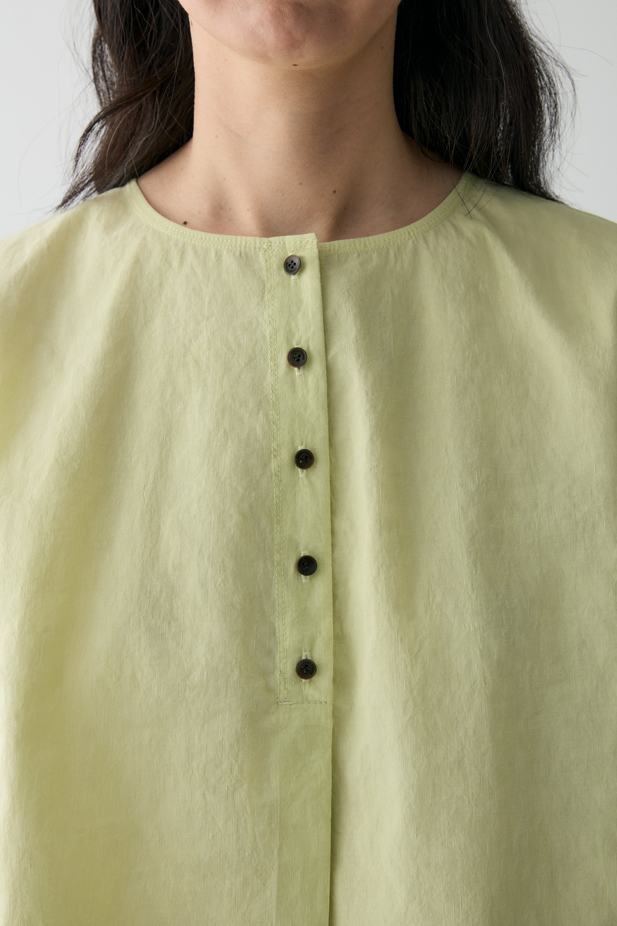 Cotton-linen Sleeveless Blouse - Image 11
