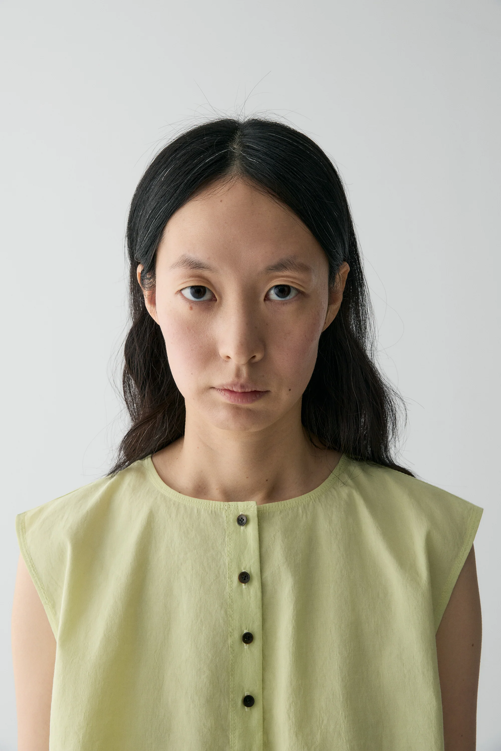 Cotton-linen Sleeveless Blouse - Image 13