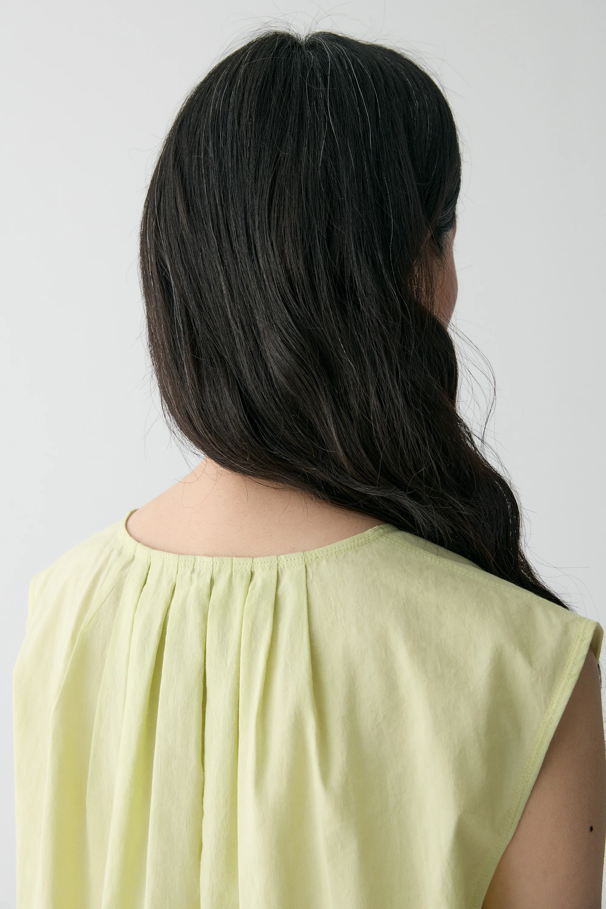 Cotton-linen Sleeveless Blouse - Image 14