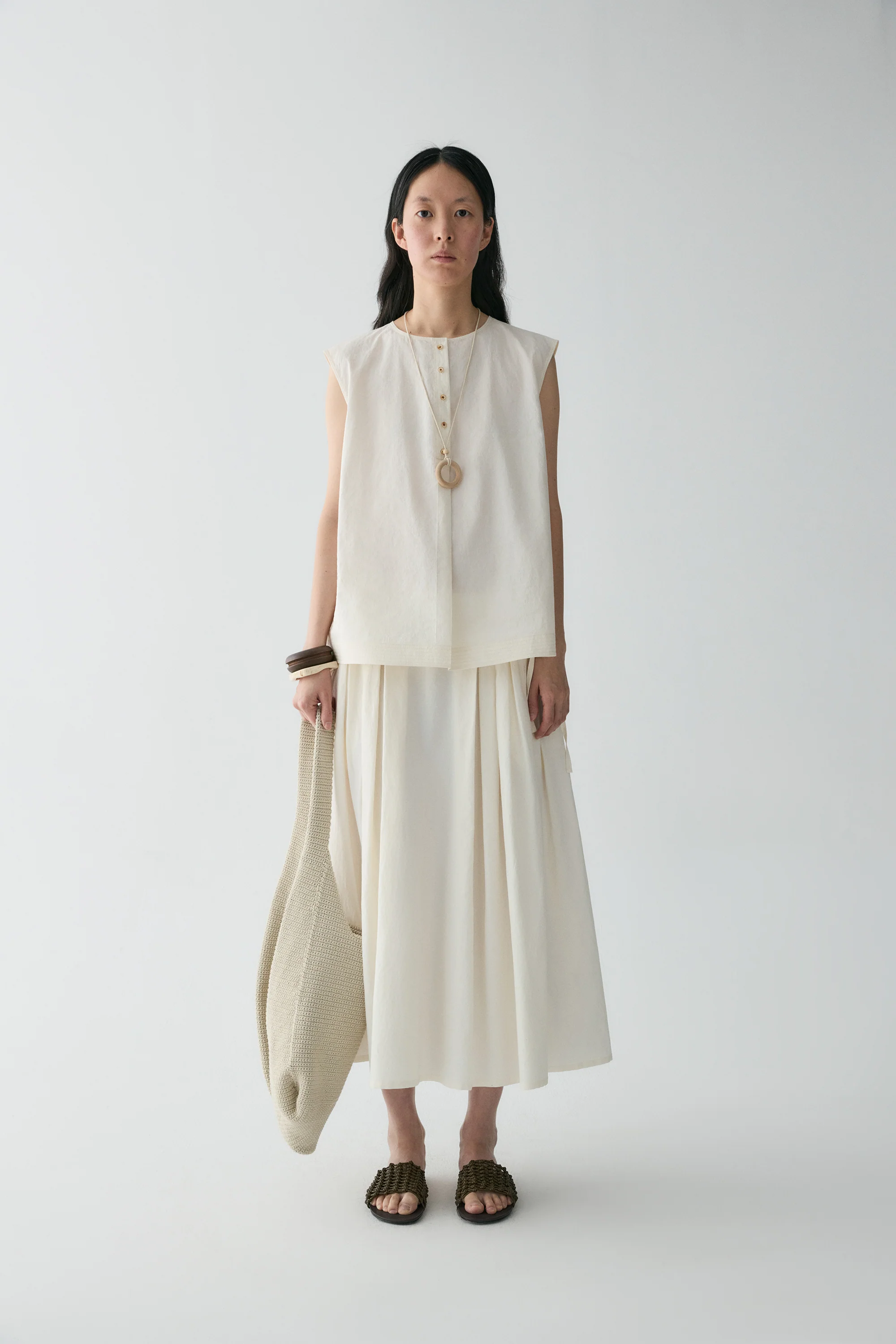 Cotton-linen Sleeveless Blouse - Image 18