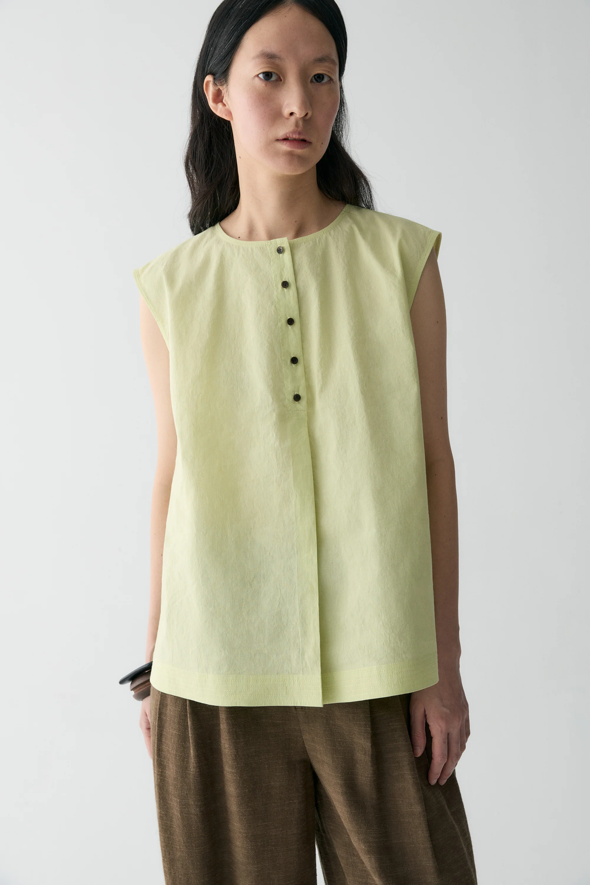 Cotton-linen Sleeveless Blouse - Image 7