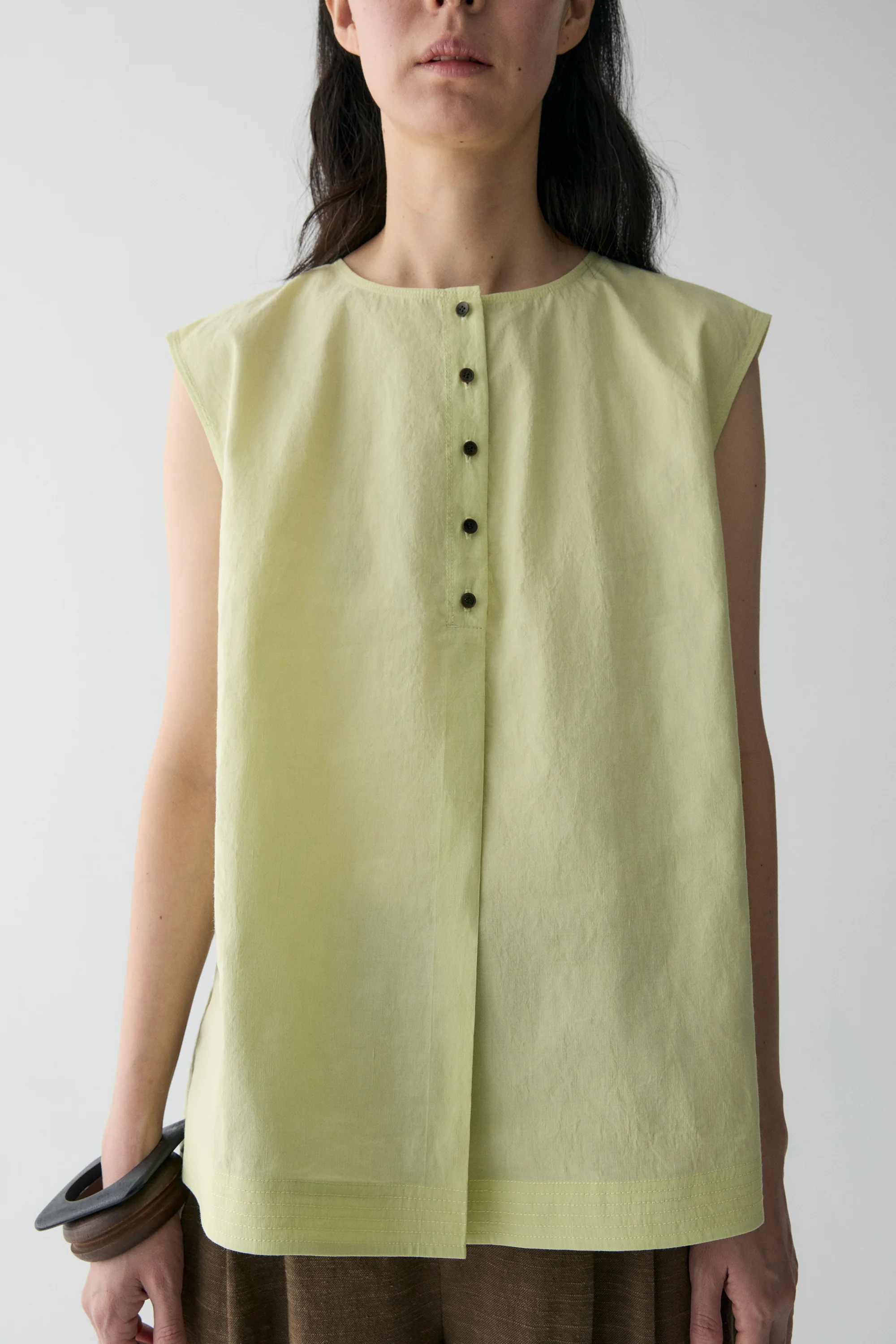 Cotton-linen Sleeveless Blouse - Image 9