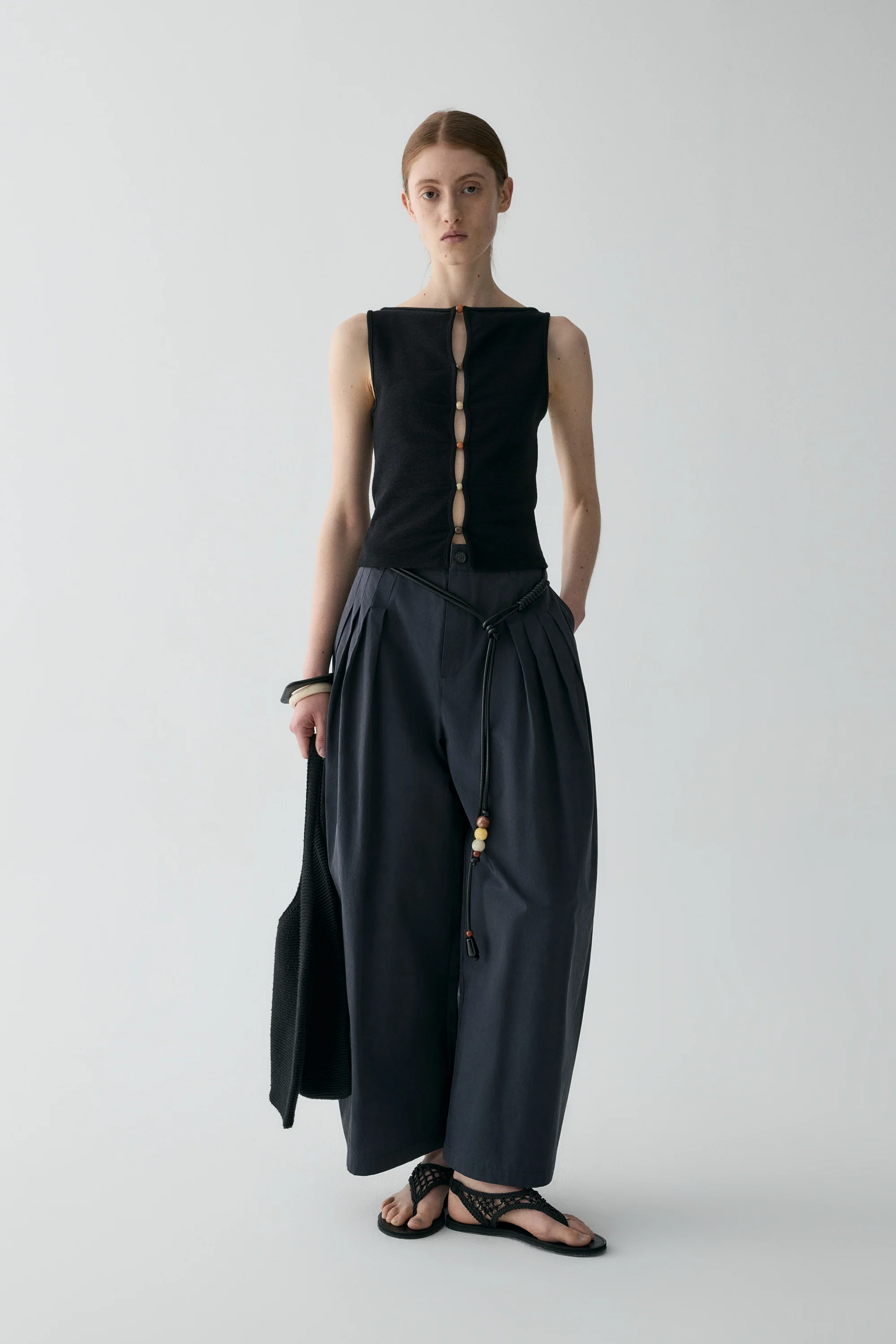 Cotton Pleated Curved Pants - Image 19