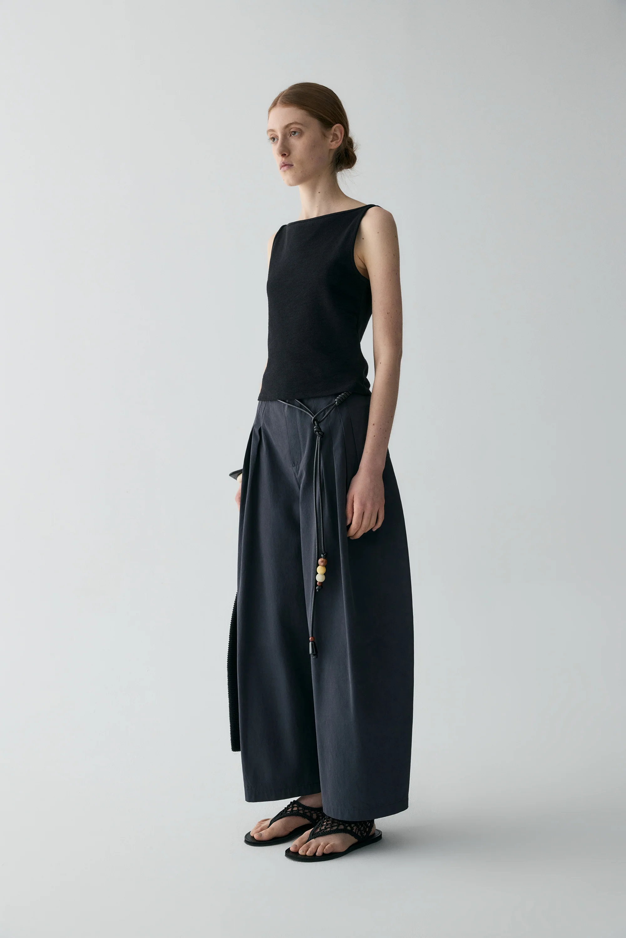 Cotton Pleated Curved Pants - Image 20