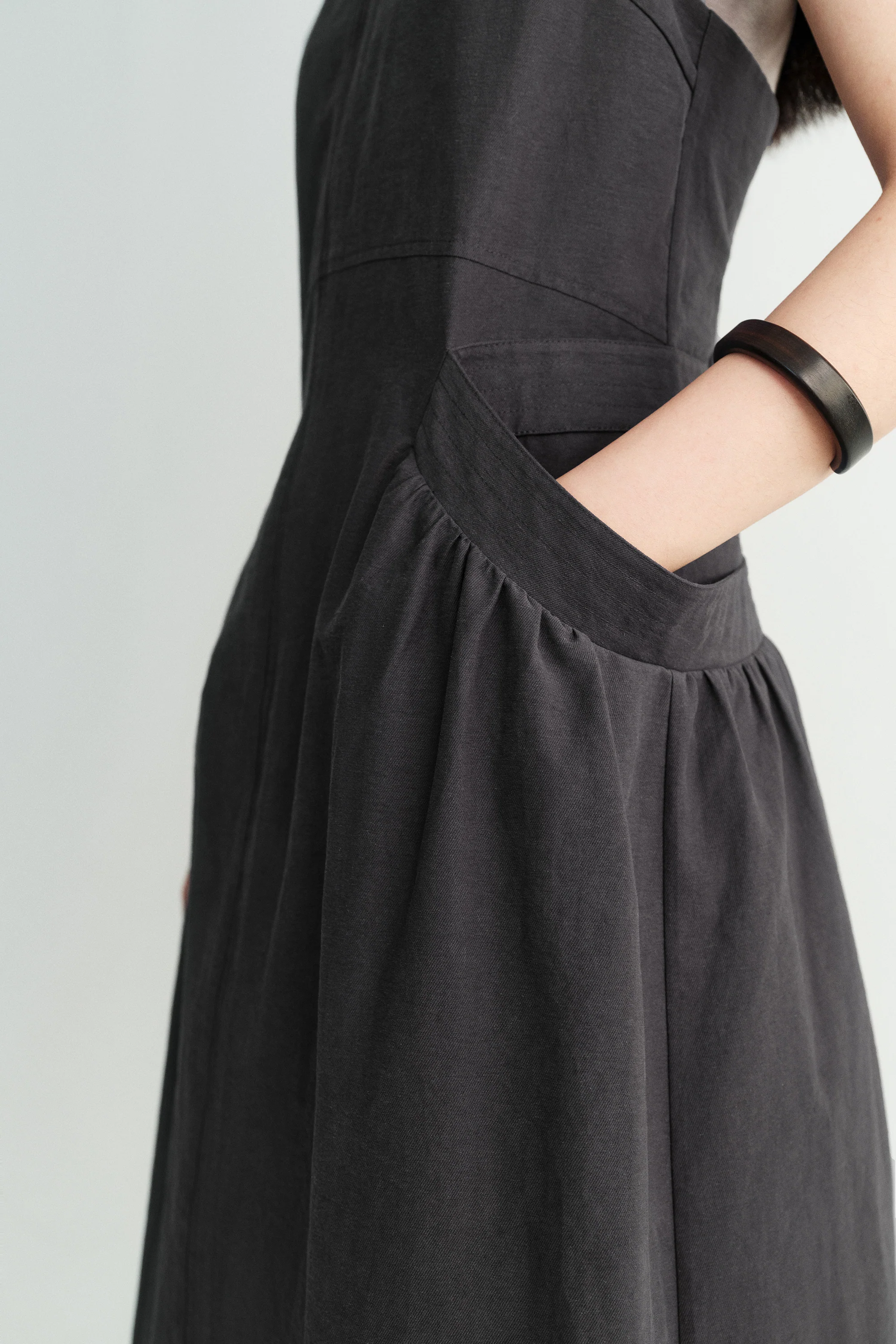 Twist-knot Zipper Dress - Image 18