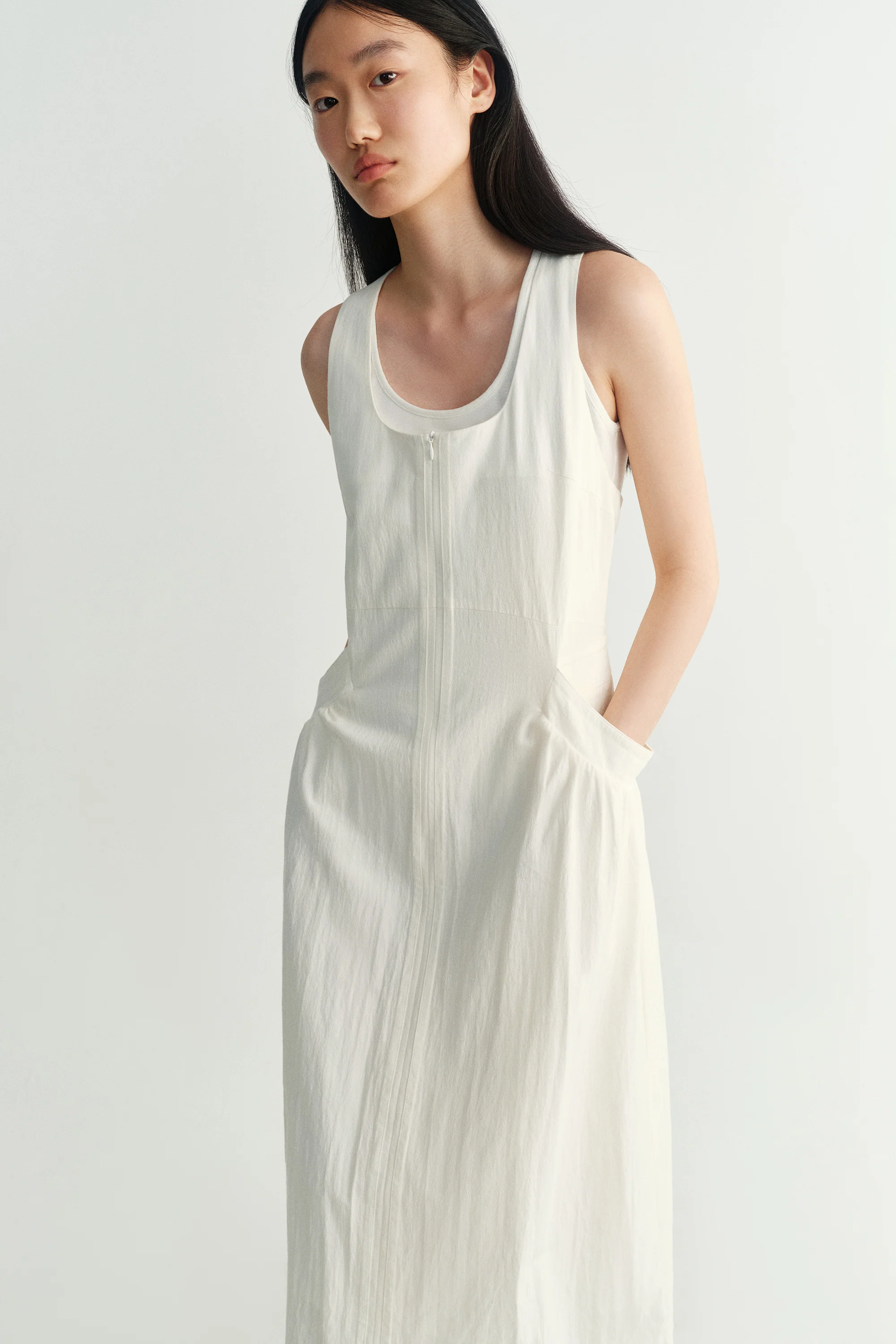 Twist-knot Zipper Dress - Image 25